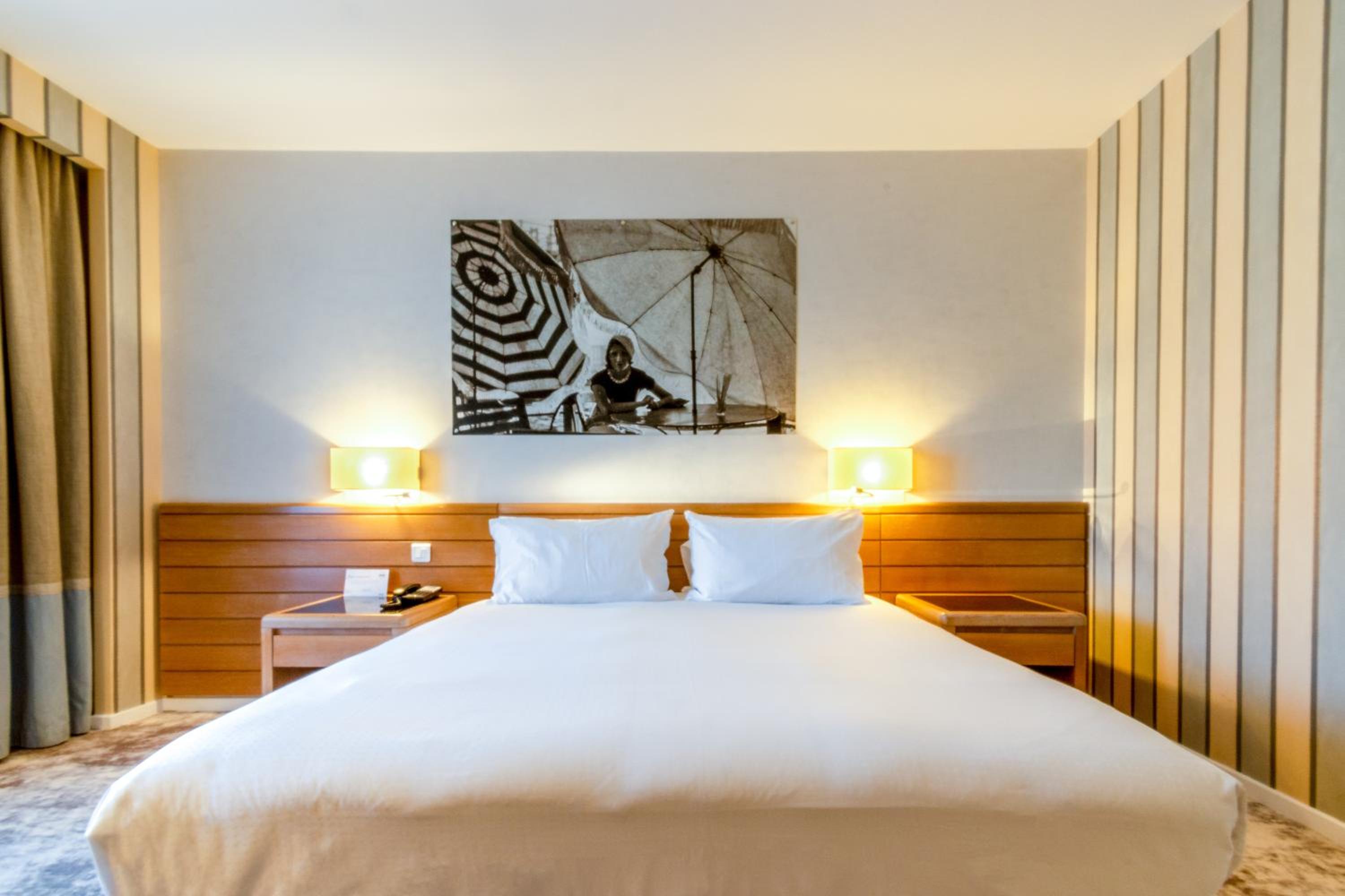 Standard Double Room with Balcony - Photo 18
