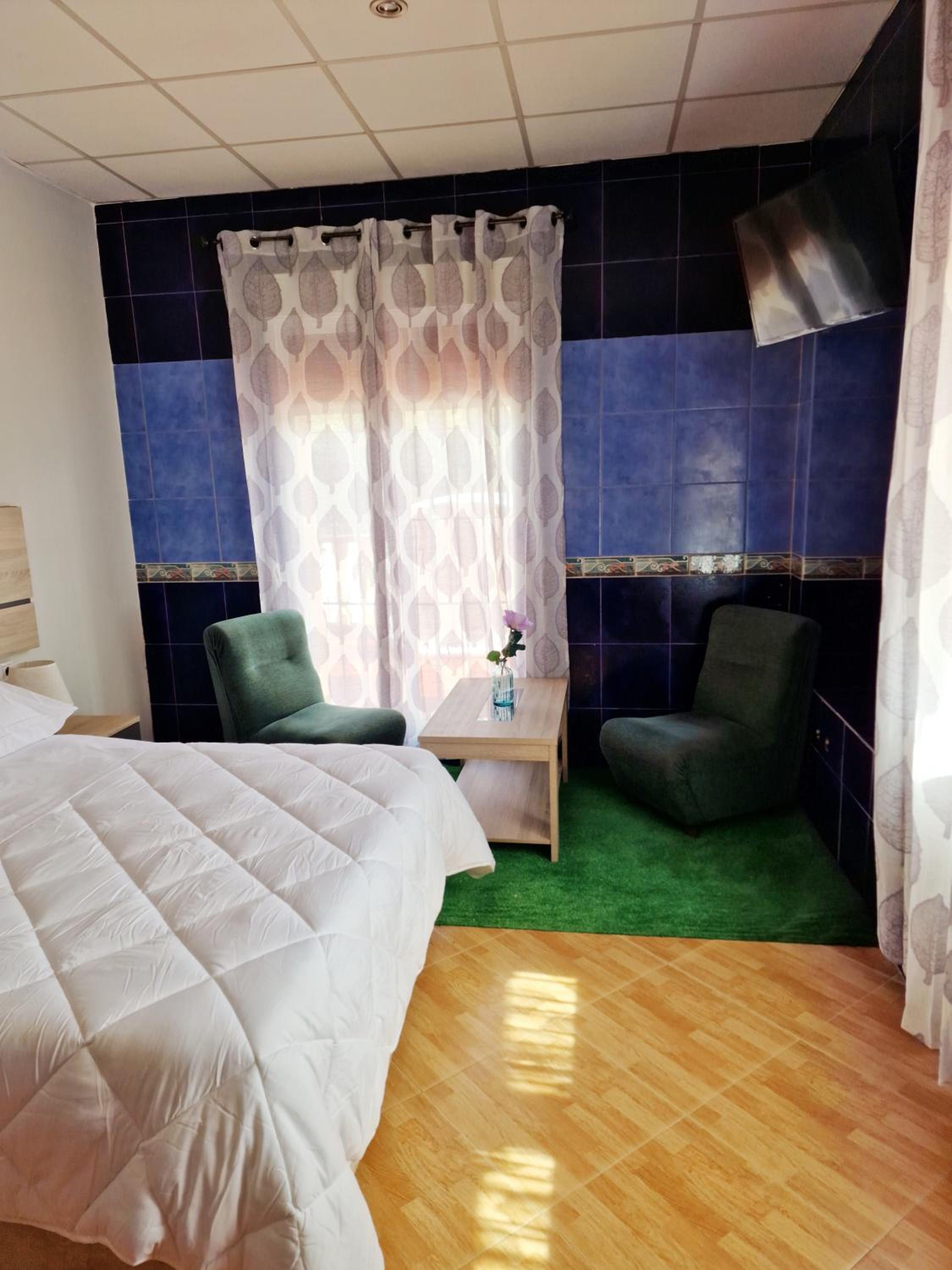 Triple Room with Private Bathroom photo 2