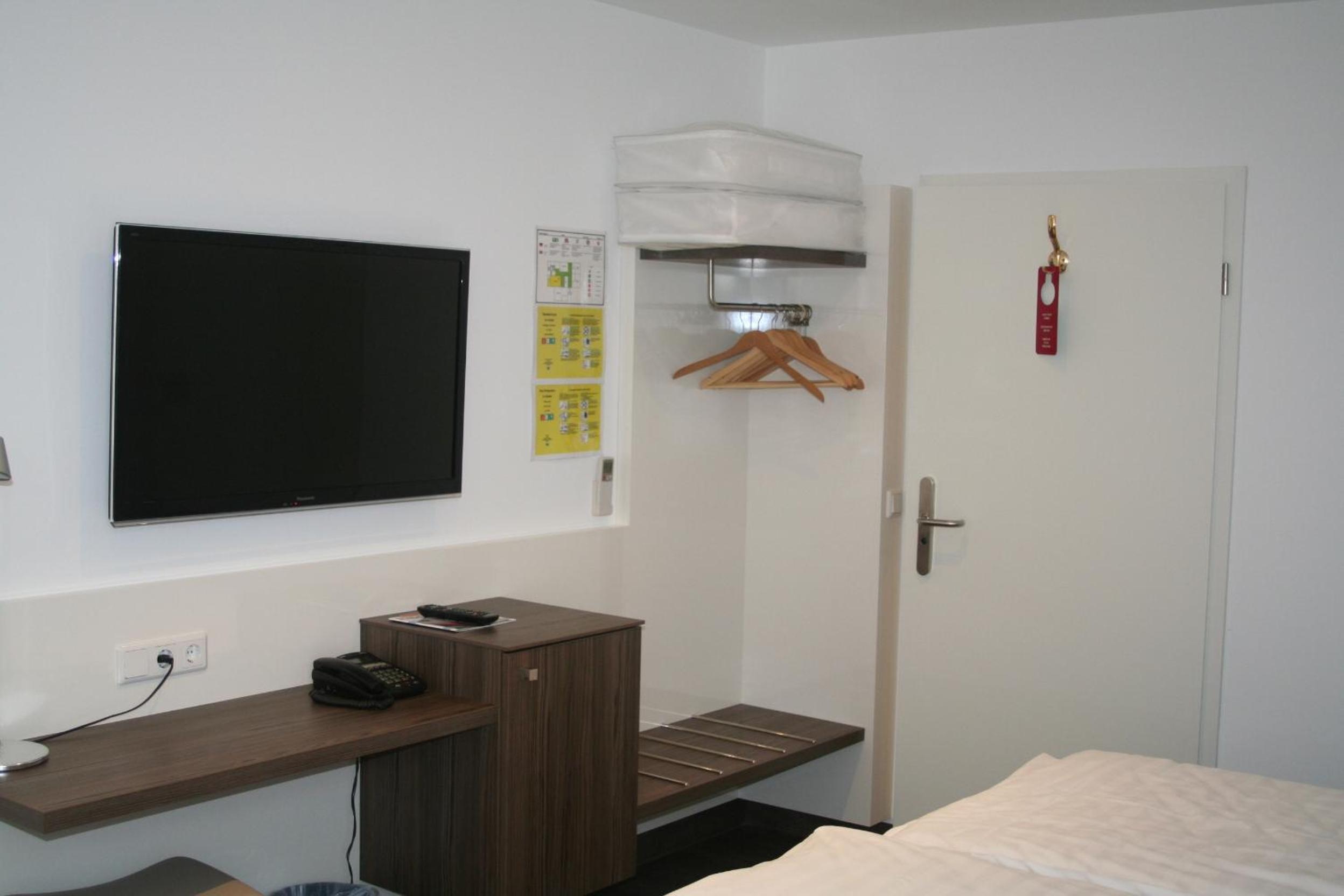 Triple Room - Photo 6