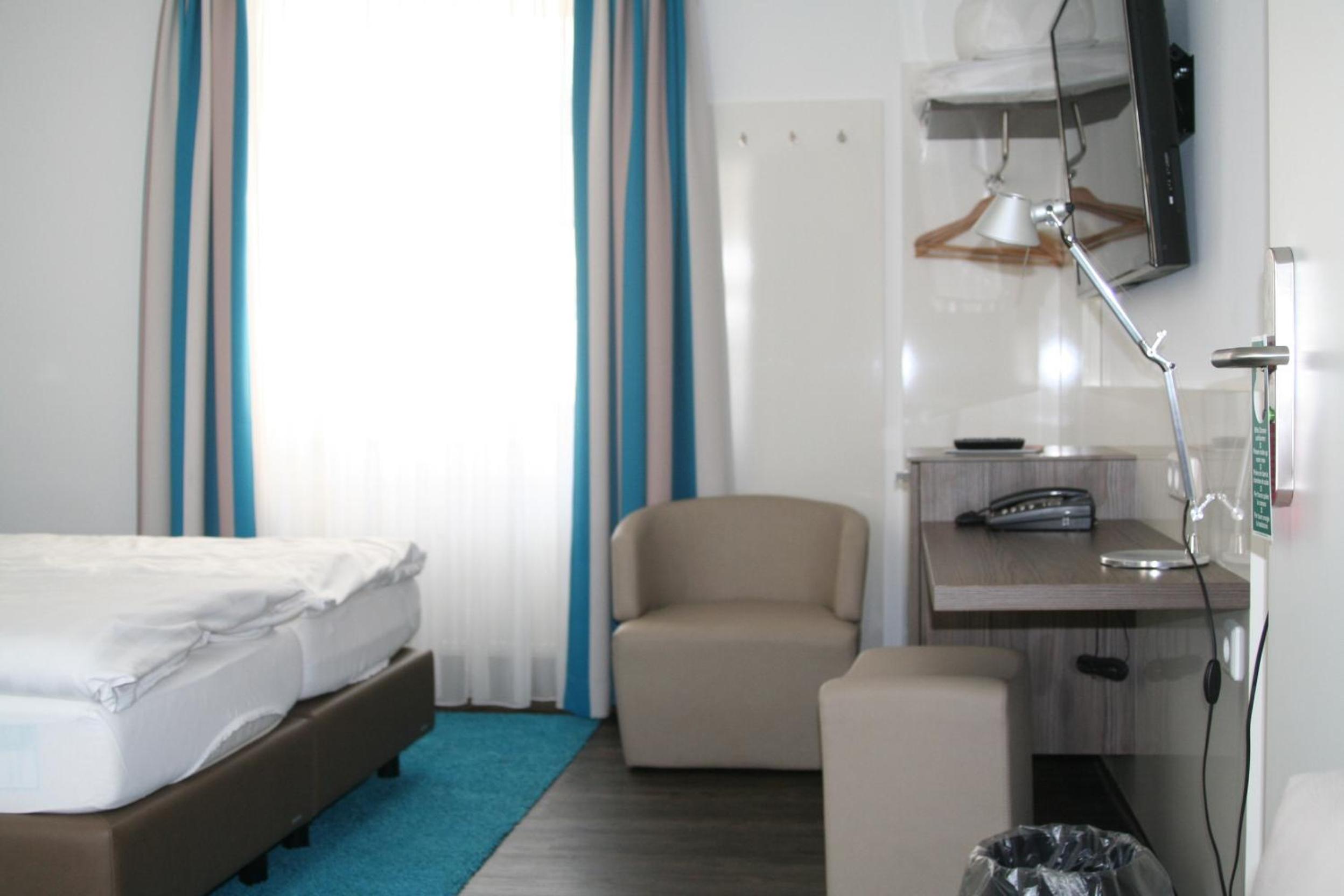 Triple Room - Photo 2