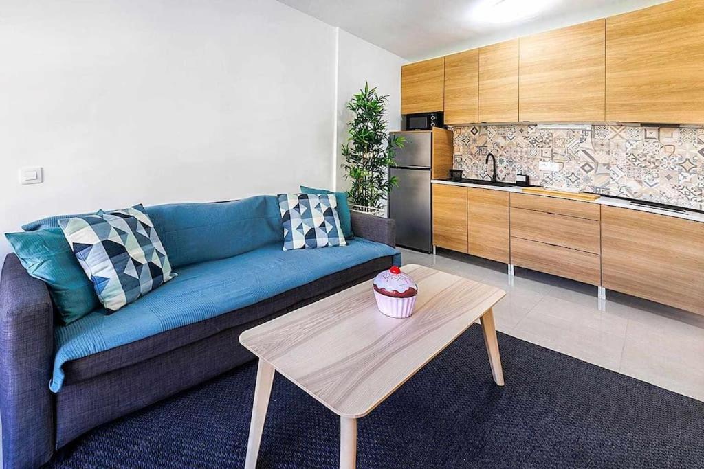 One-Bedroom Apartment photo 2