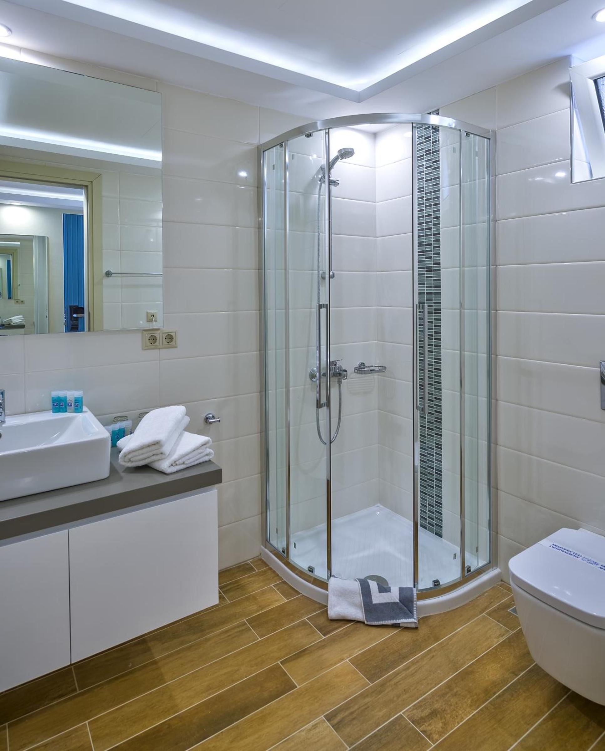 Family Suite - Photo 8