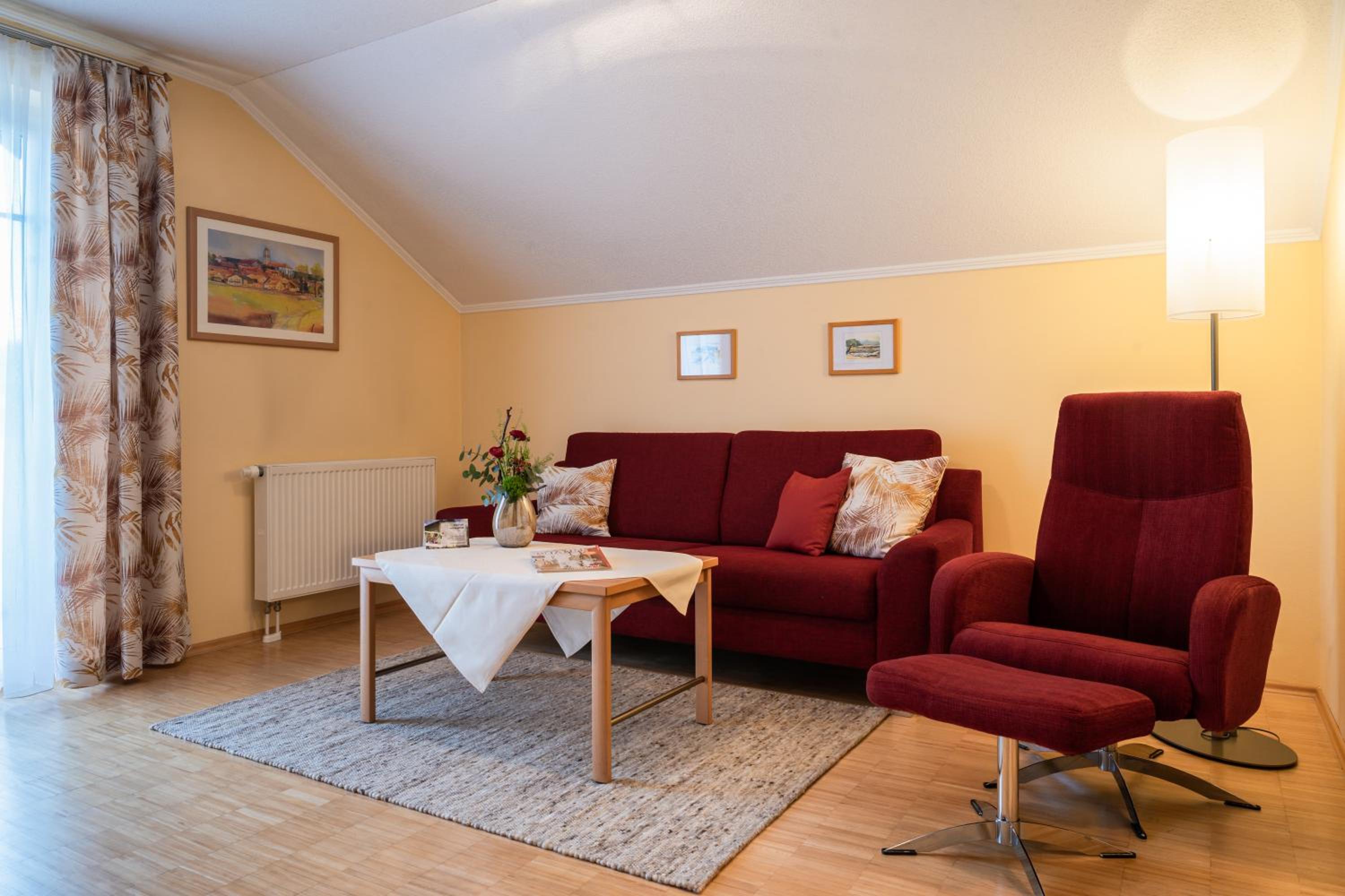 Apartment 4 photo 1