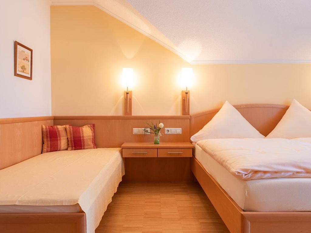 Apartment 5 photo 3