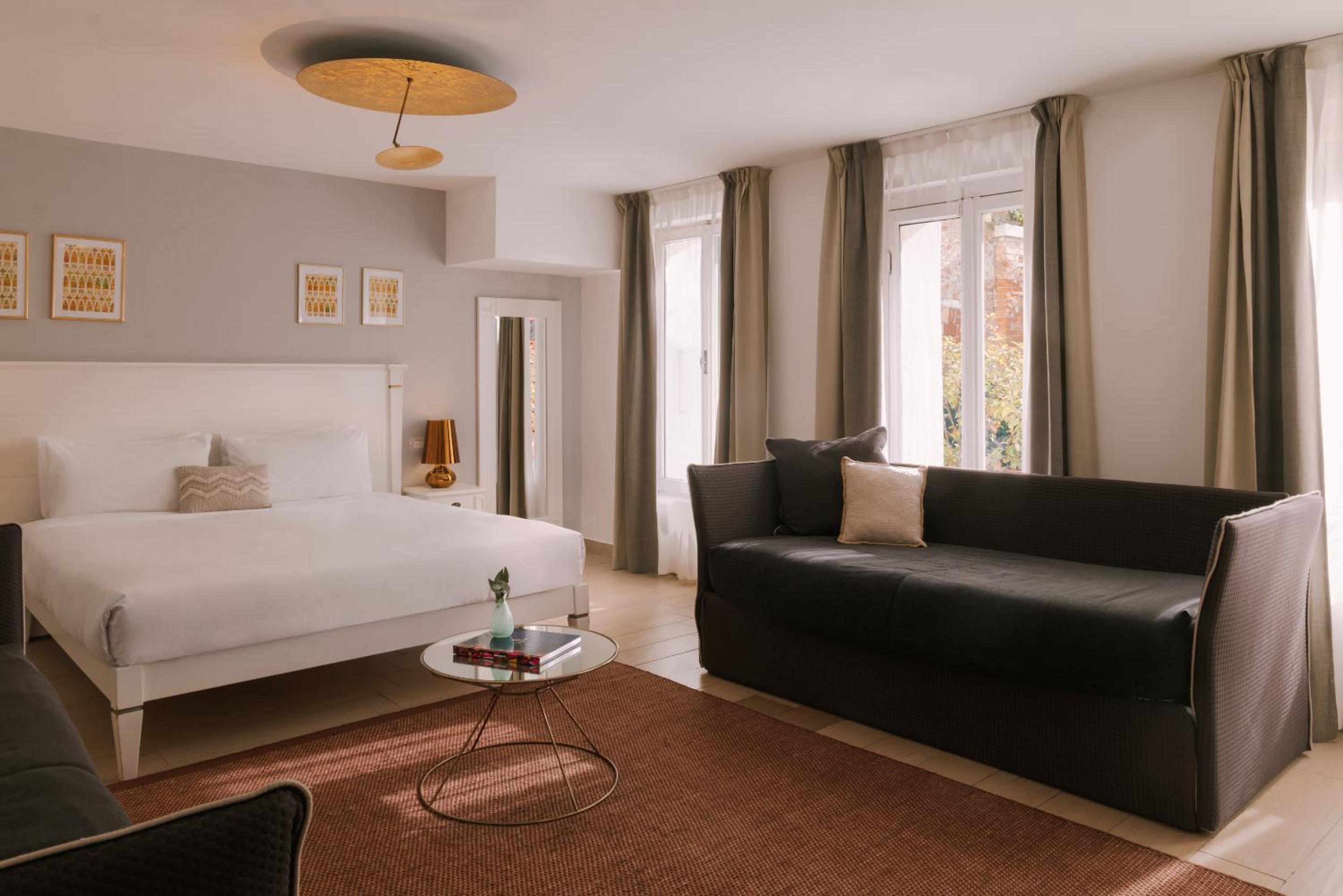 Superior Queen Room