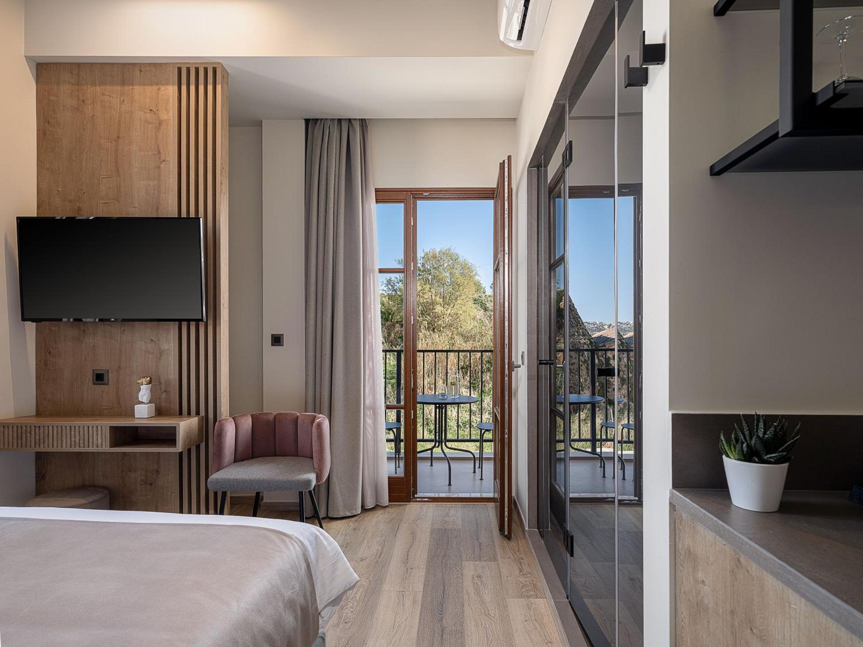Suite with Sea View - Photo 10