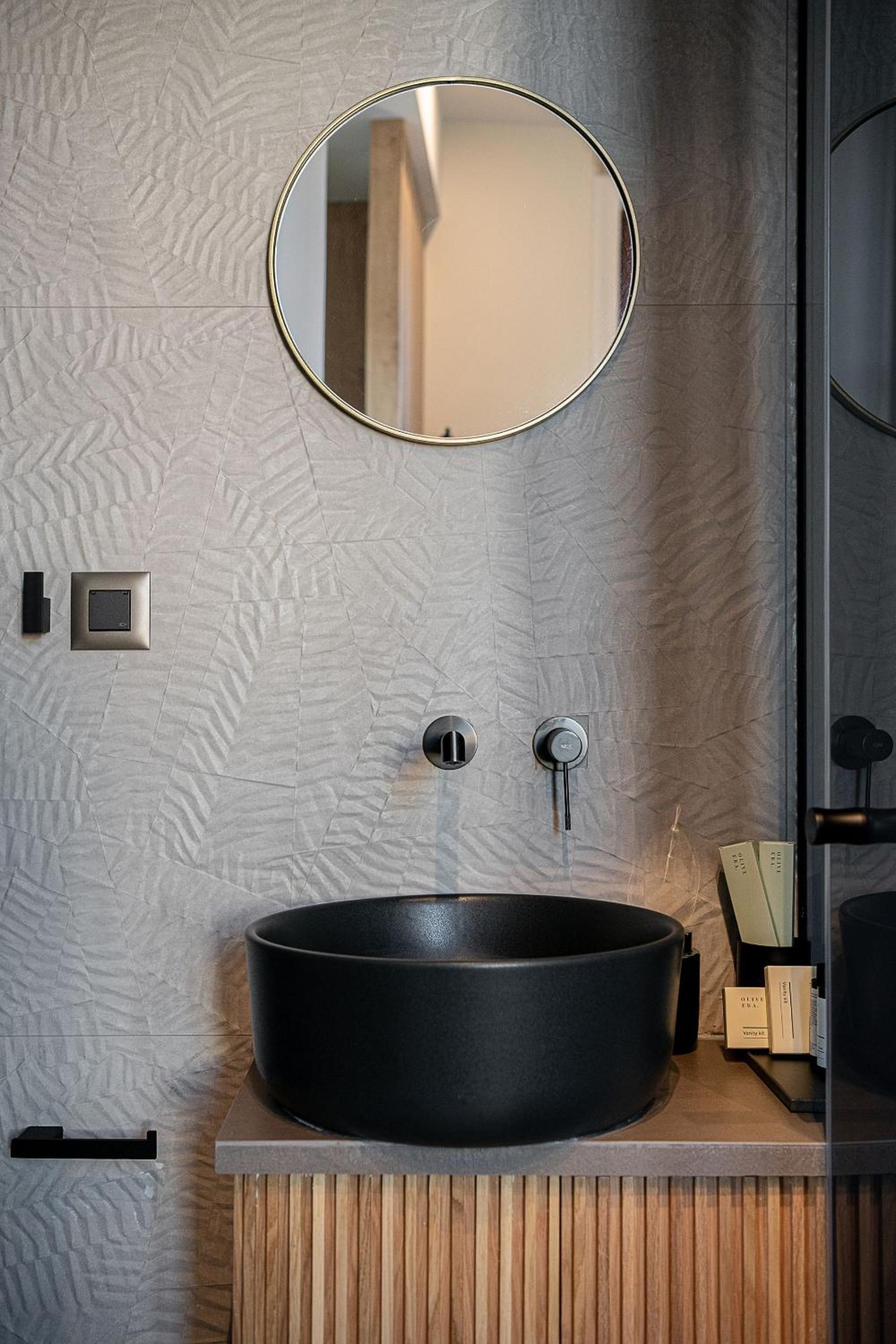 Suite with Sea View - Photo 2