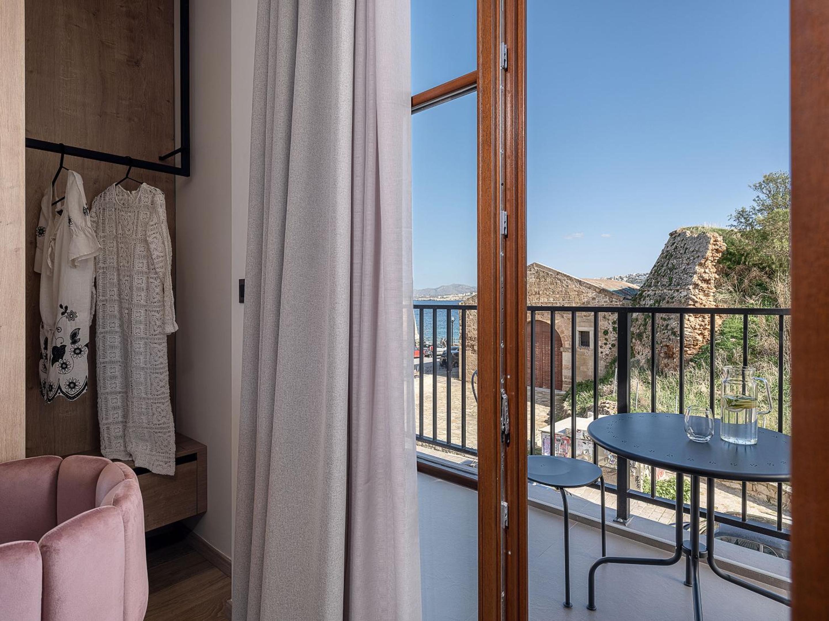 Suite with Sea View - Photo 8