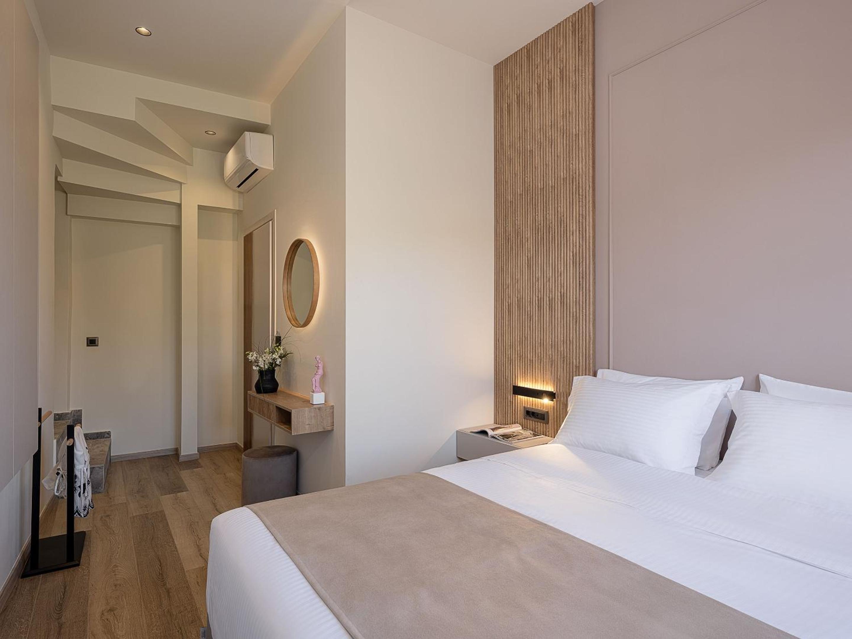 Triple Suite with Sea View - Photo 12