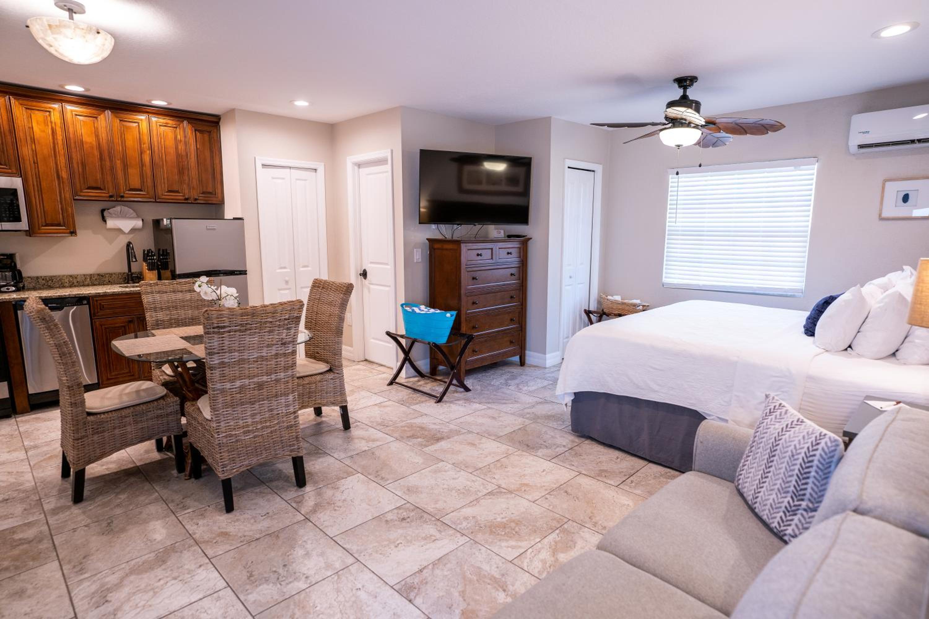 King Villa Unit 104