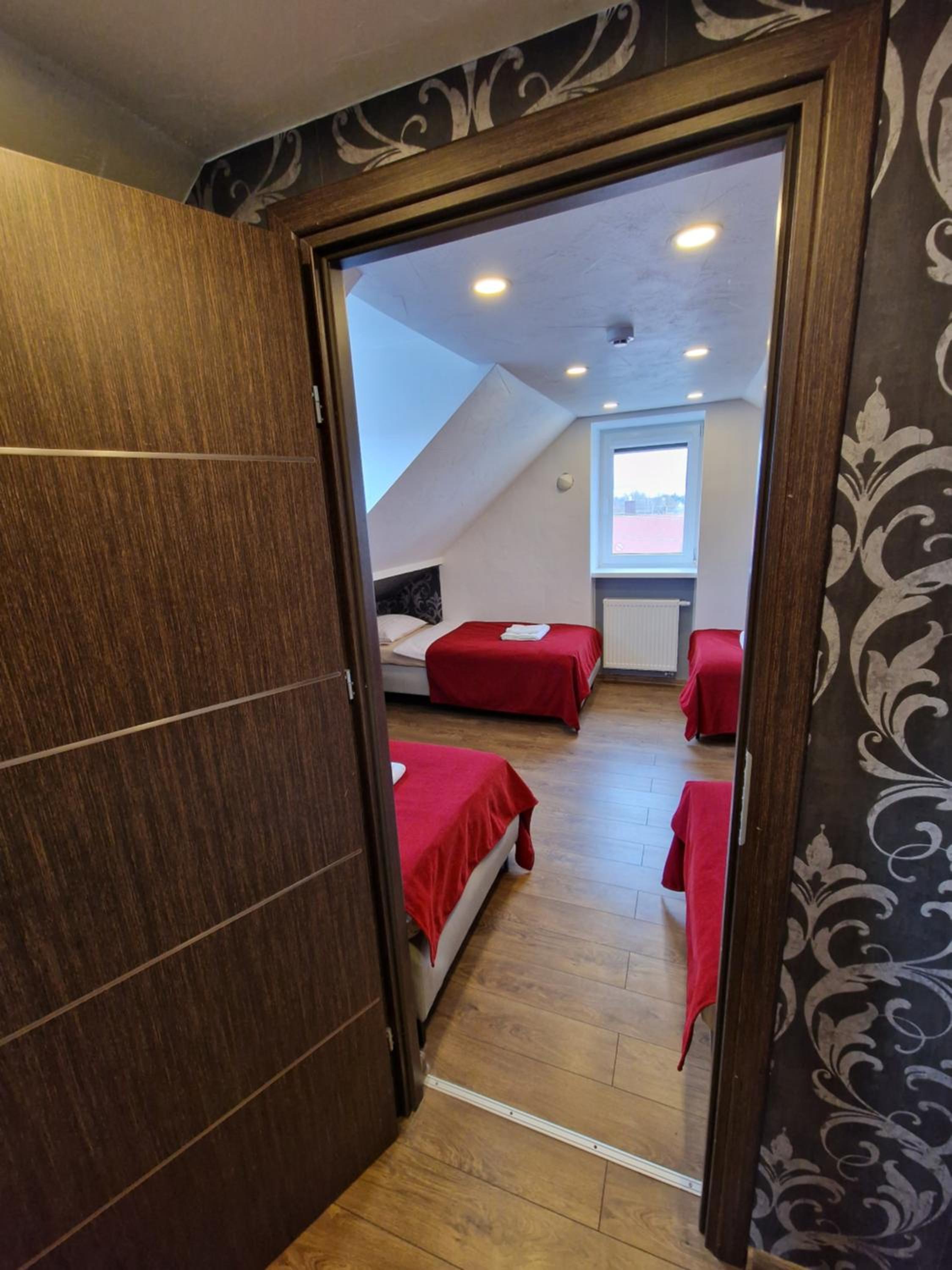 One-bedroom Loft Apartment  photo 3