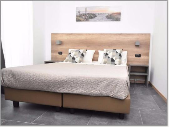 Standard Double Room - Photo 2