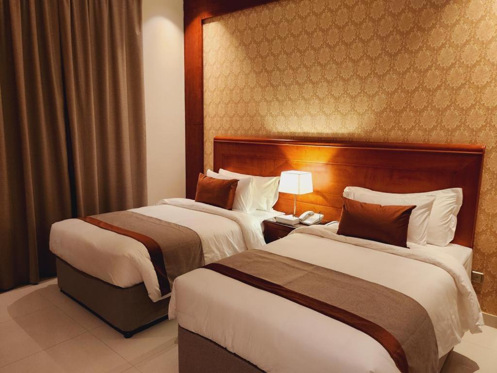 Double or Twin Junior Suite photo 2
