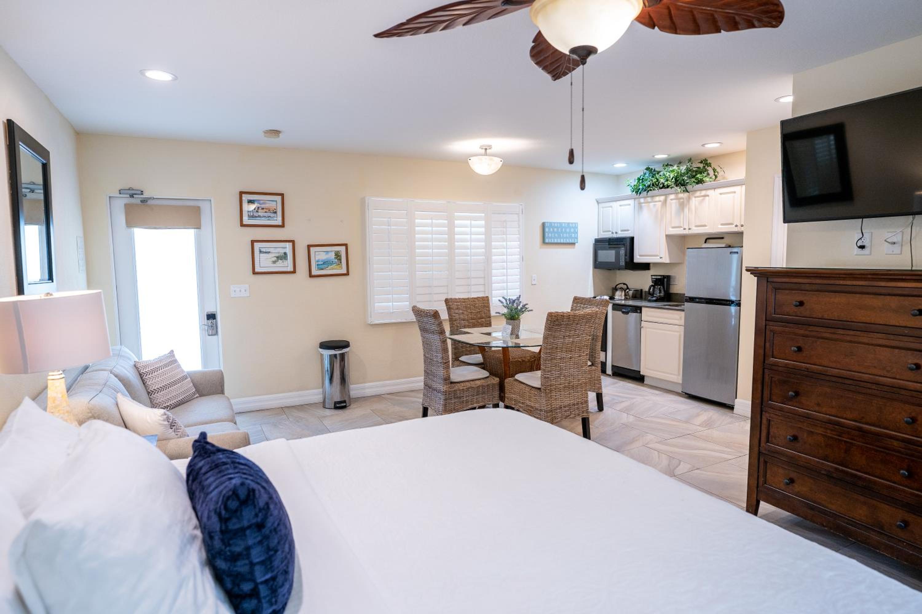 King Villa Unit 106 photo 2