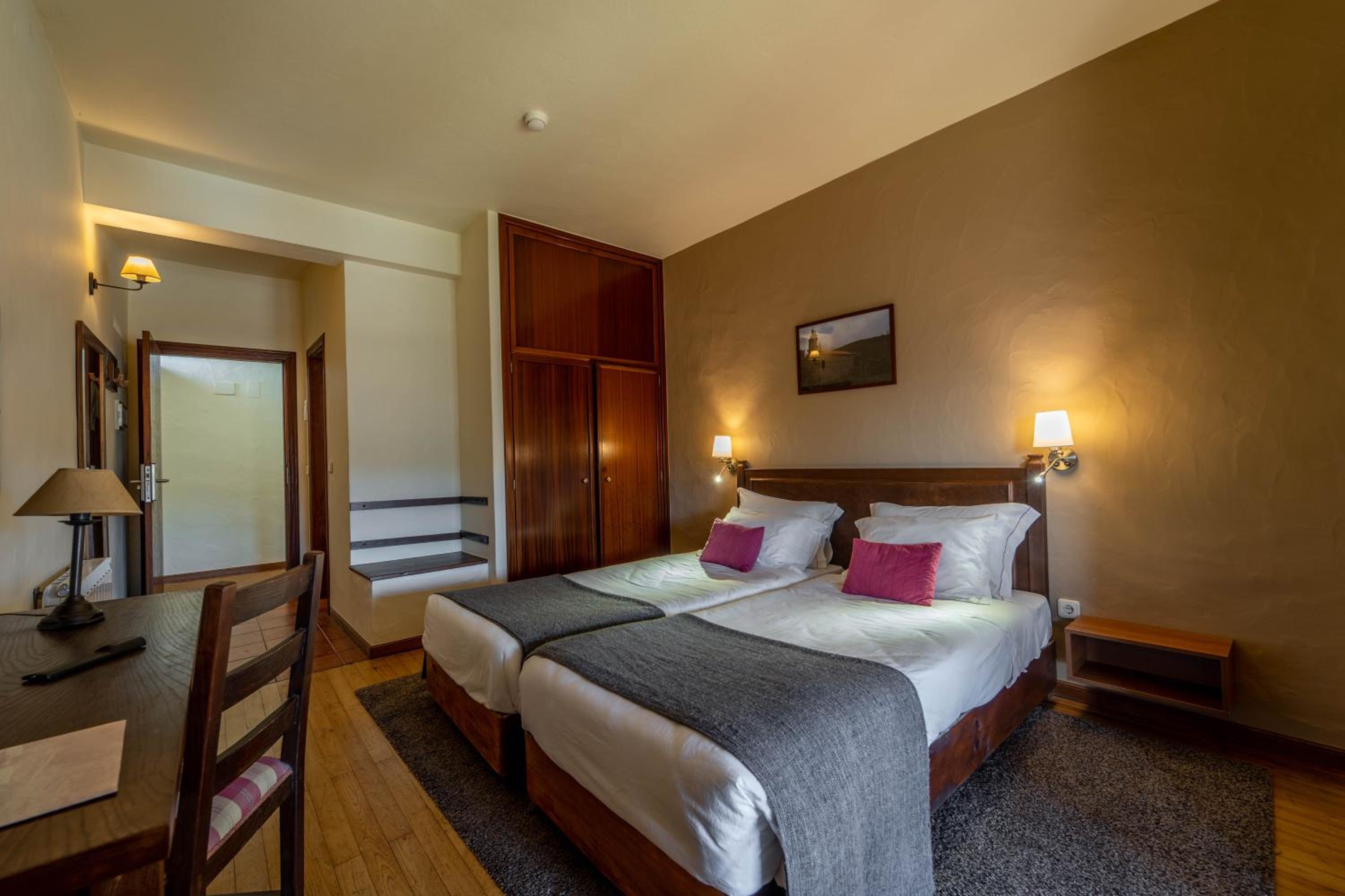 Double or Twin Room - Photo 1