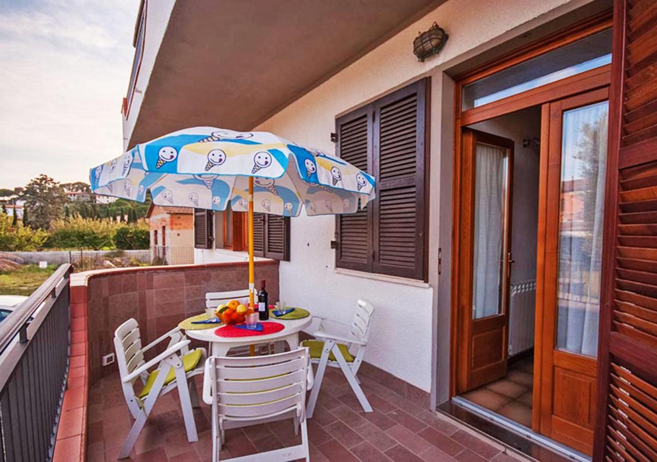 Apartment with Terrace photo 3