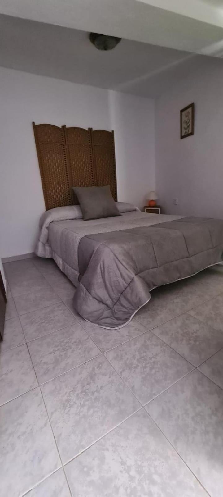 Four-Bedroom House photo 2