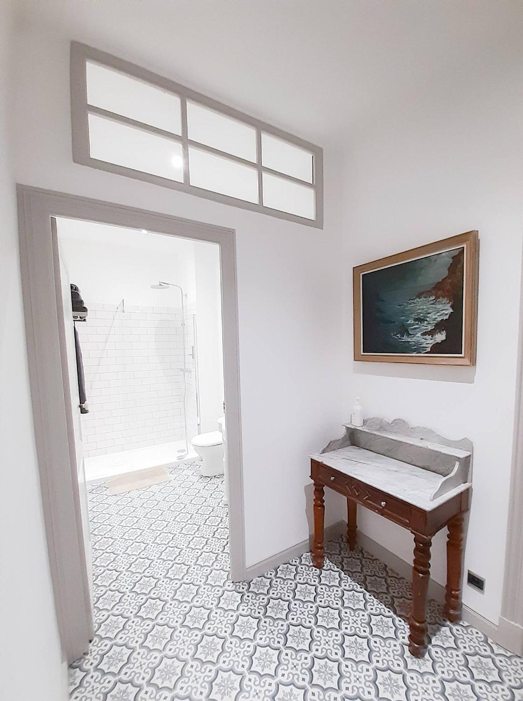 King Room with Balcony photo 3