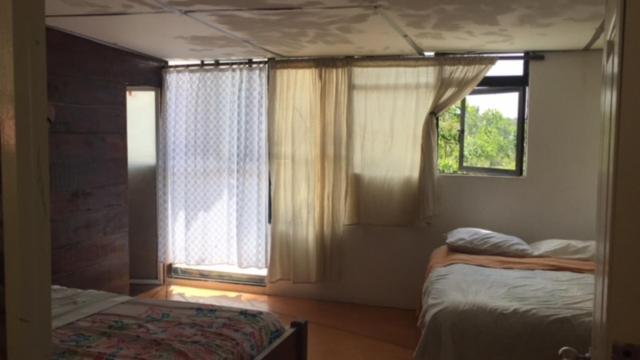 Quadruple Room with Private Bathroom - Photo 1