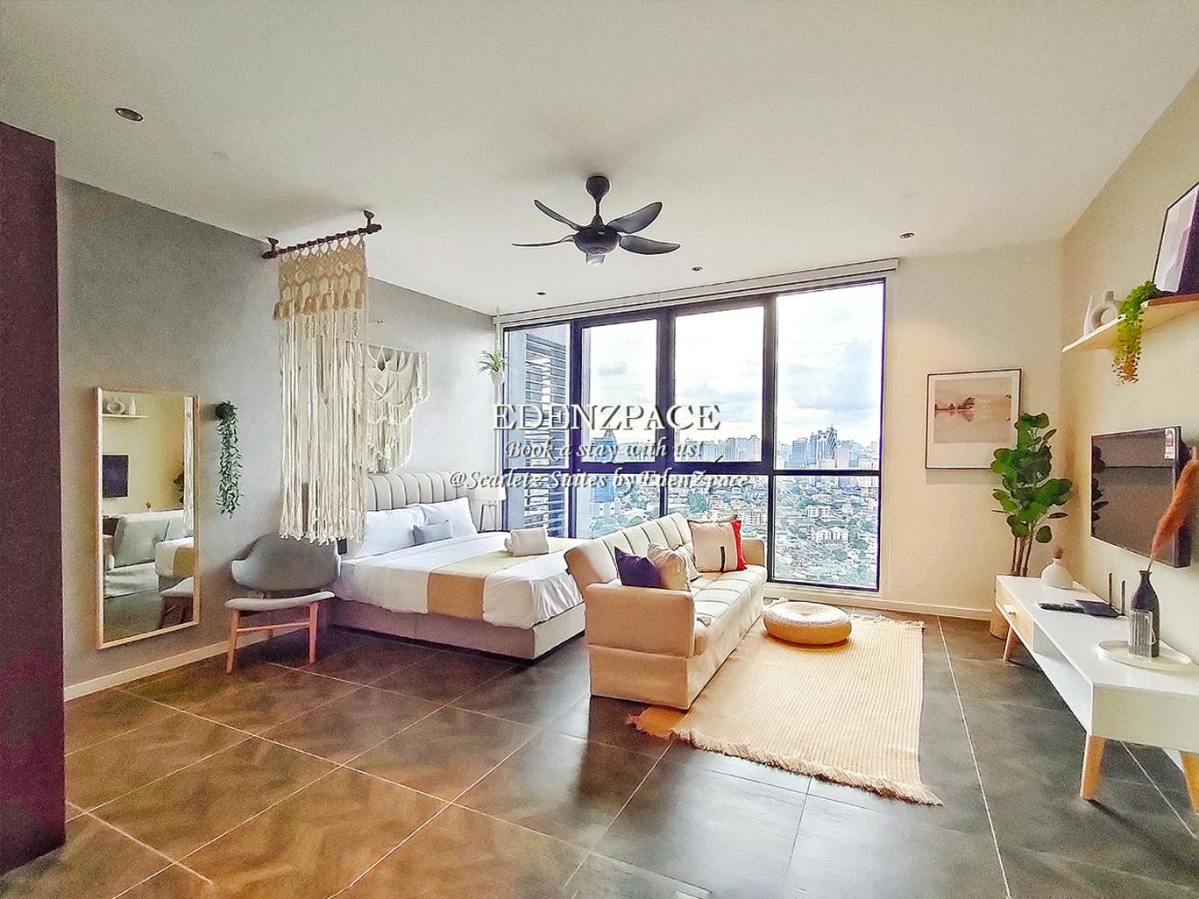 Business Suites with Netflix