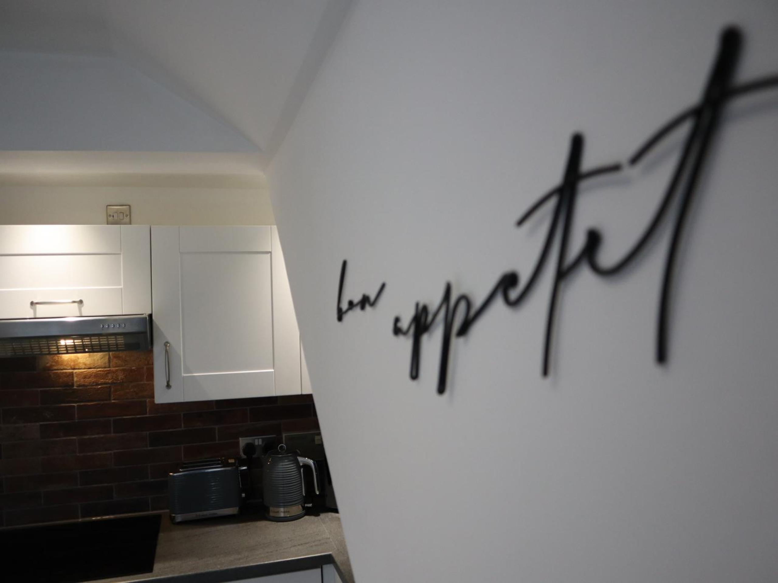 One-Bedroom Suite photo 3