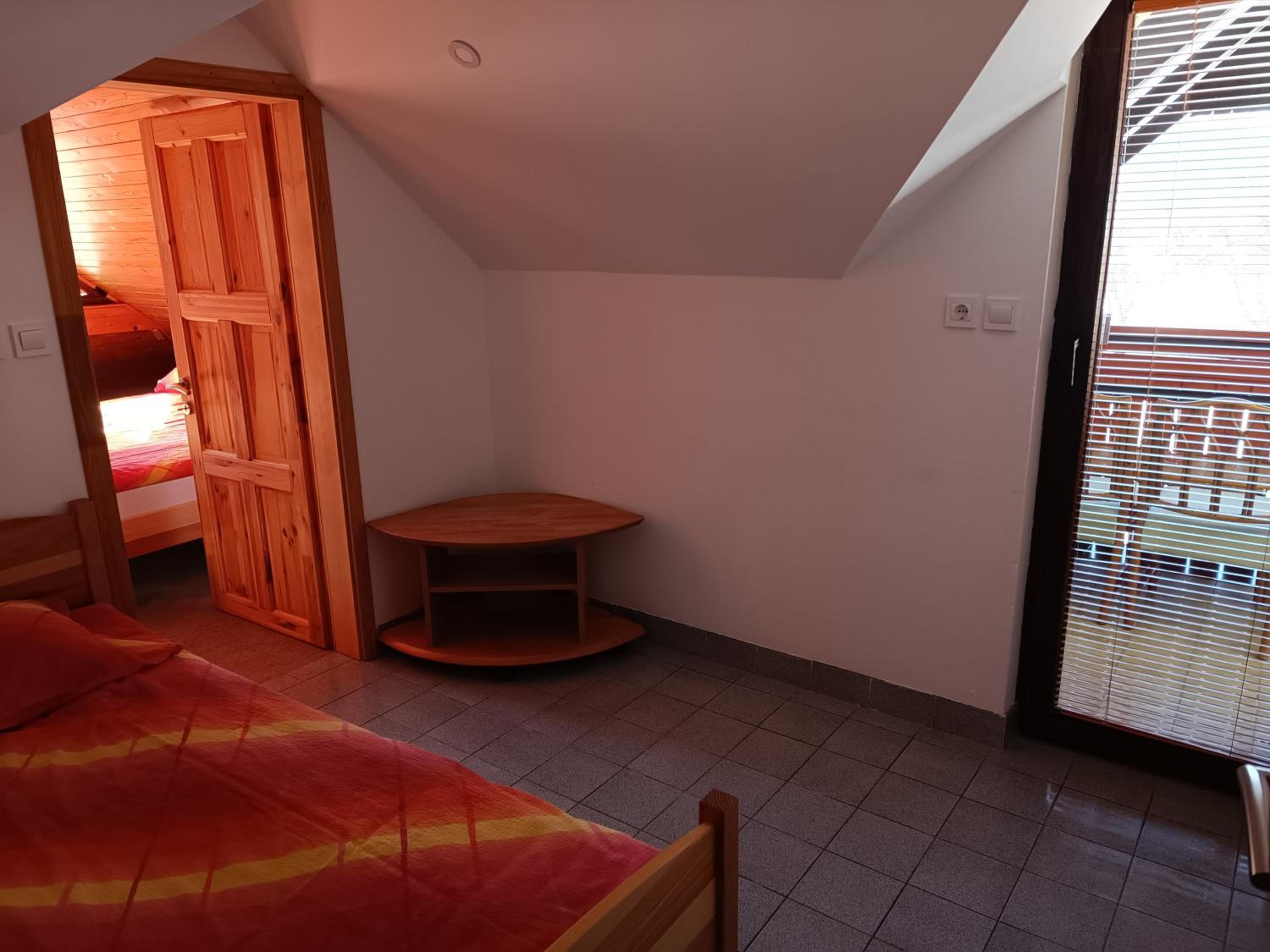 Two-Bedroom Apartment with Balcony and Garden View photo 3