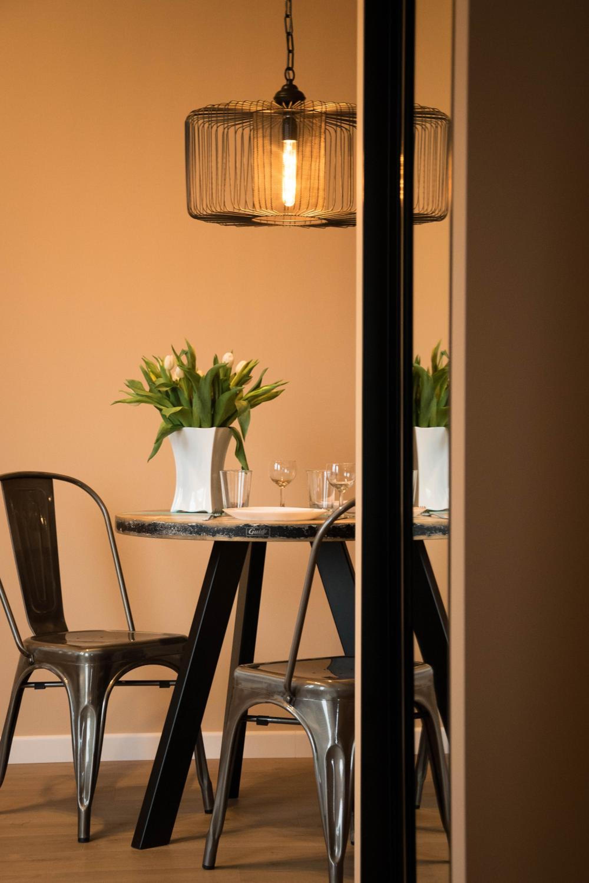 Suite - Photo 9