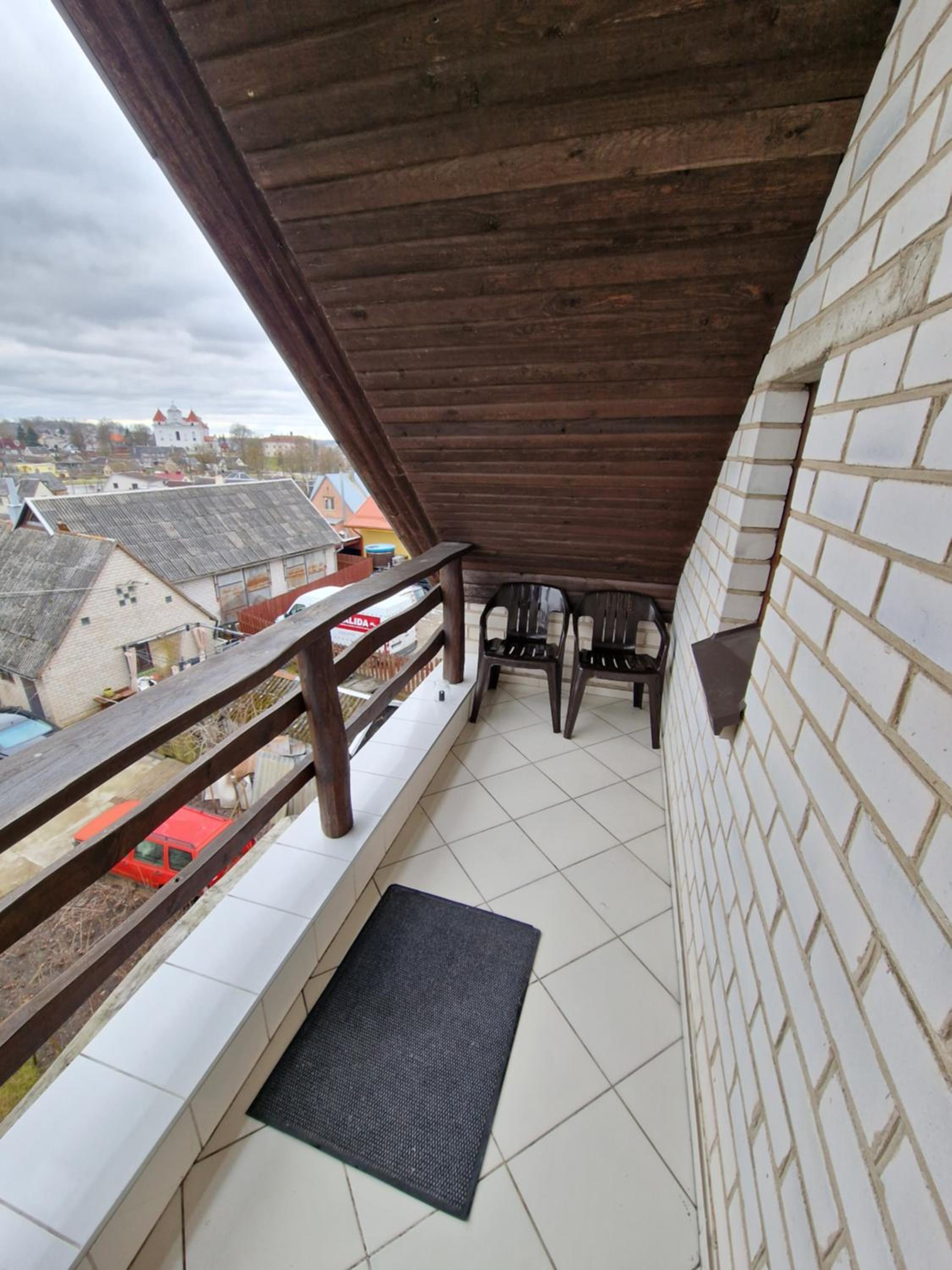 Family Room with Balcony photo 2