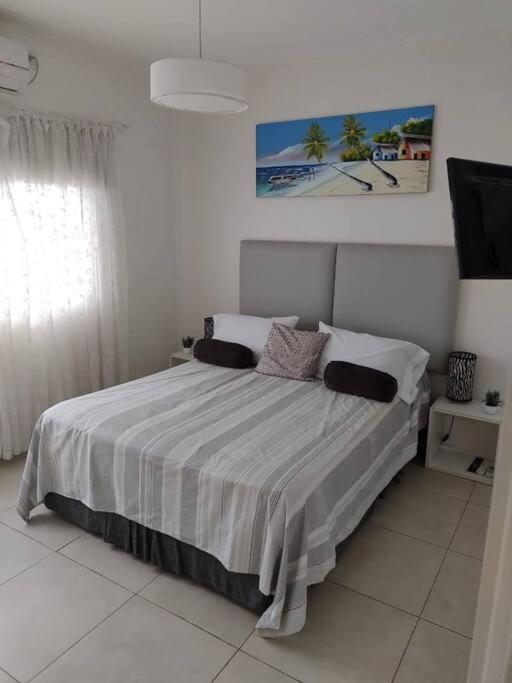 Four-Bedroom House photo 1