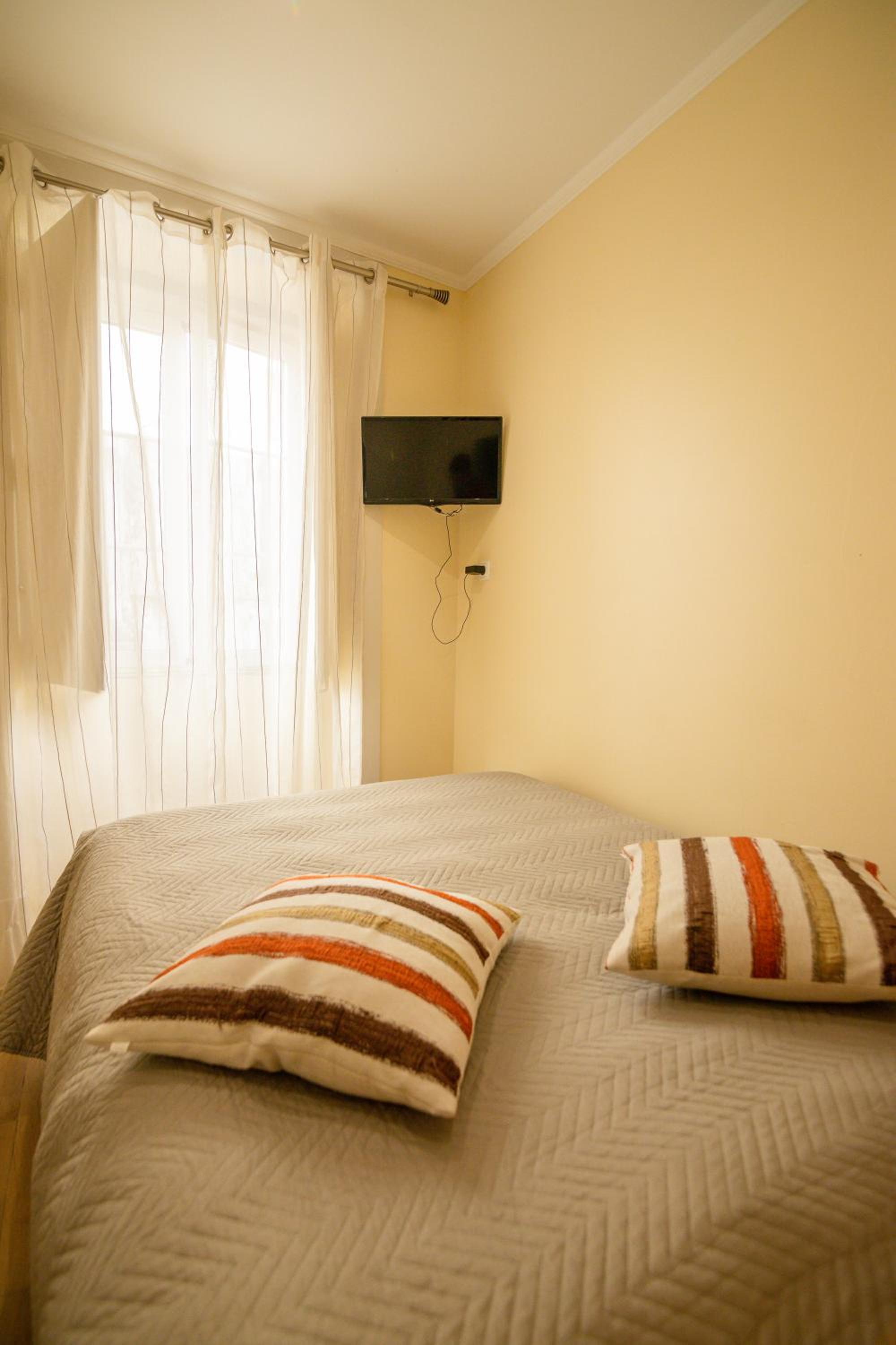 Double Room with Private Bathroom photo 3