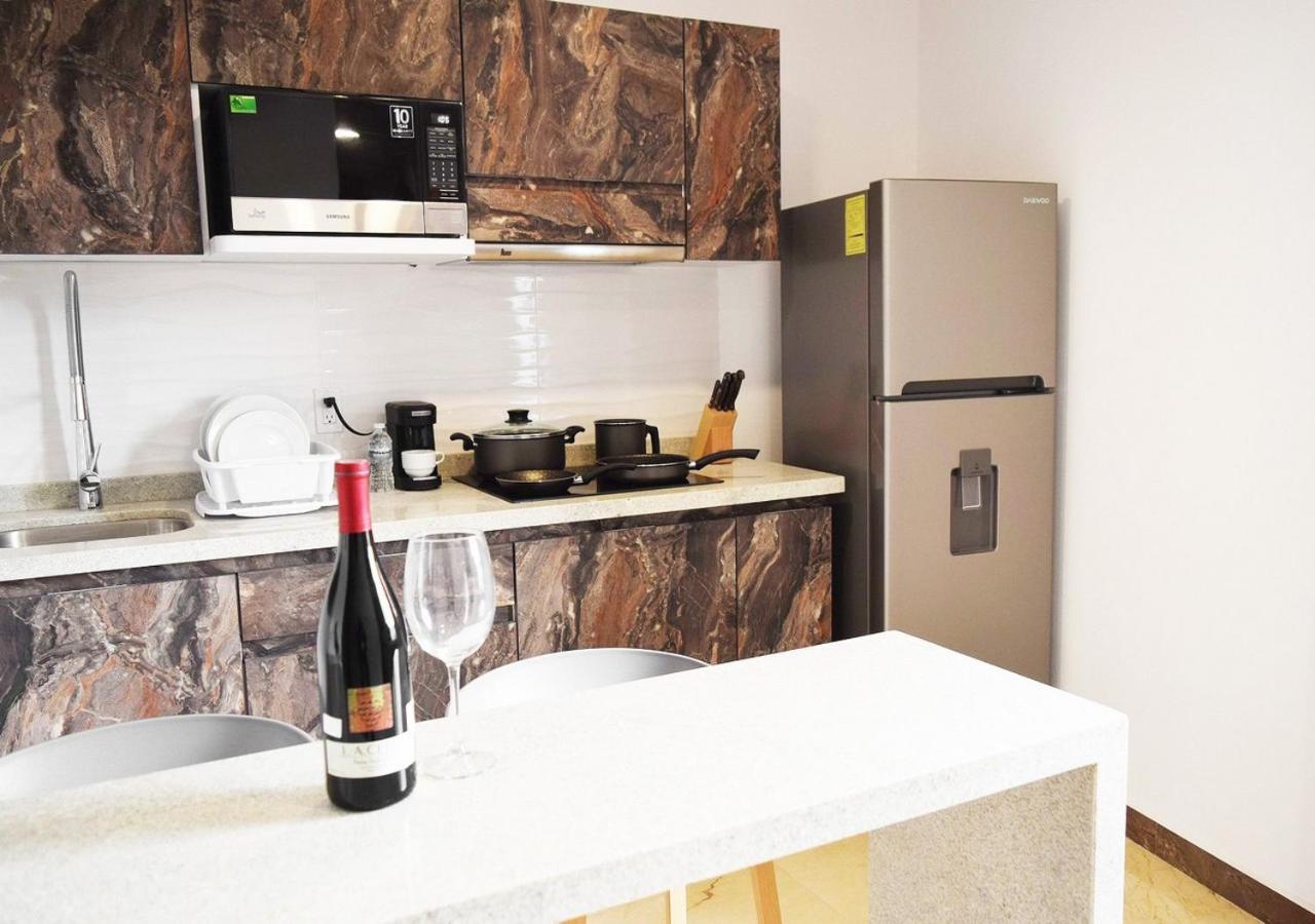 Standard Suite - Photo 2