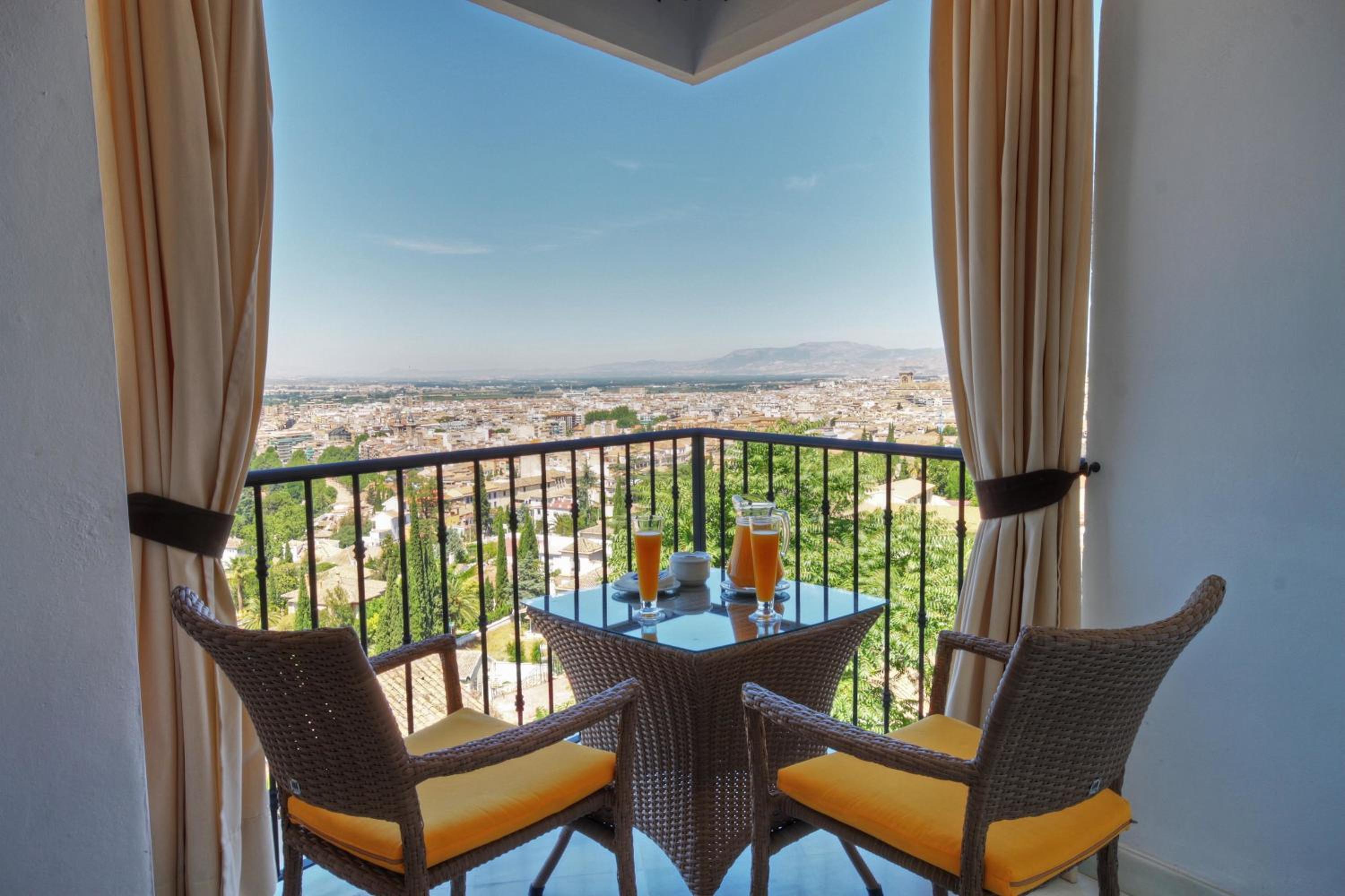 Superior Double or Twin Room with Terrace - Photo 2