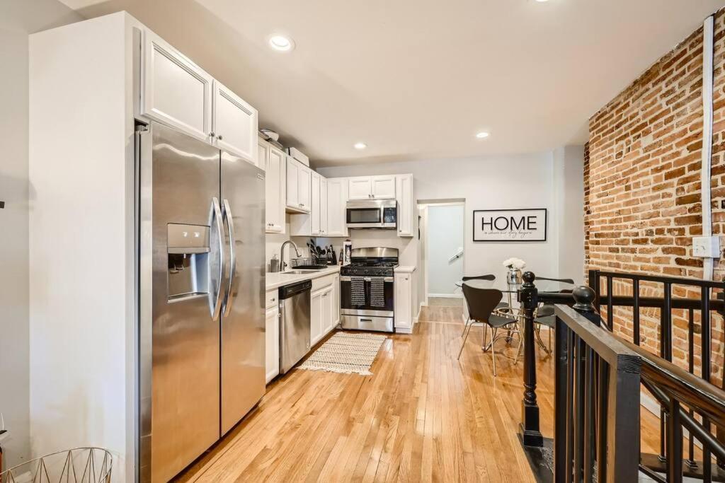 Four-Bedroom House photo 3