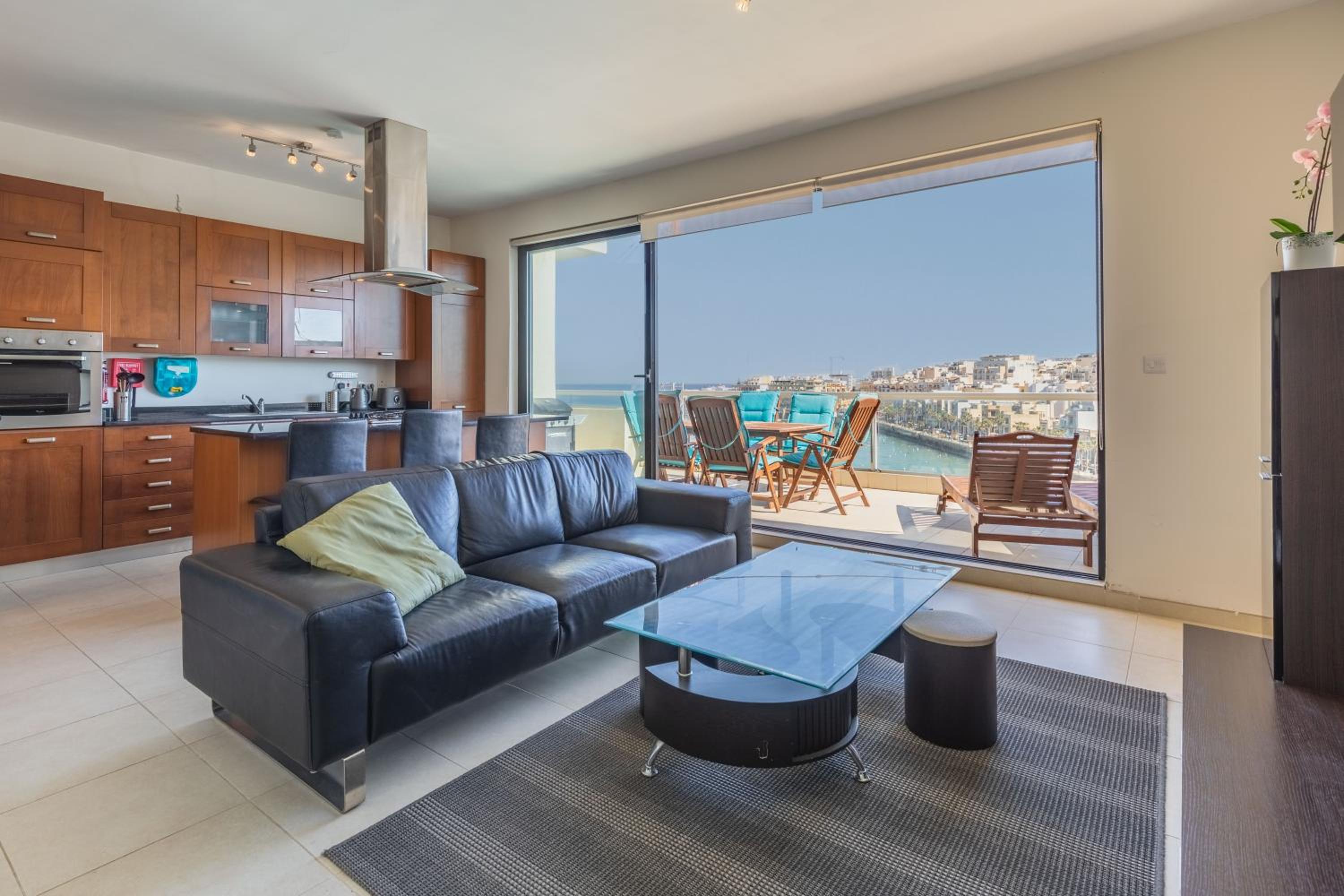 Two-Bedroom Apartment with Balcony and Sea View