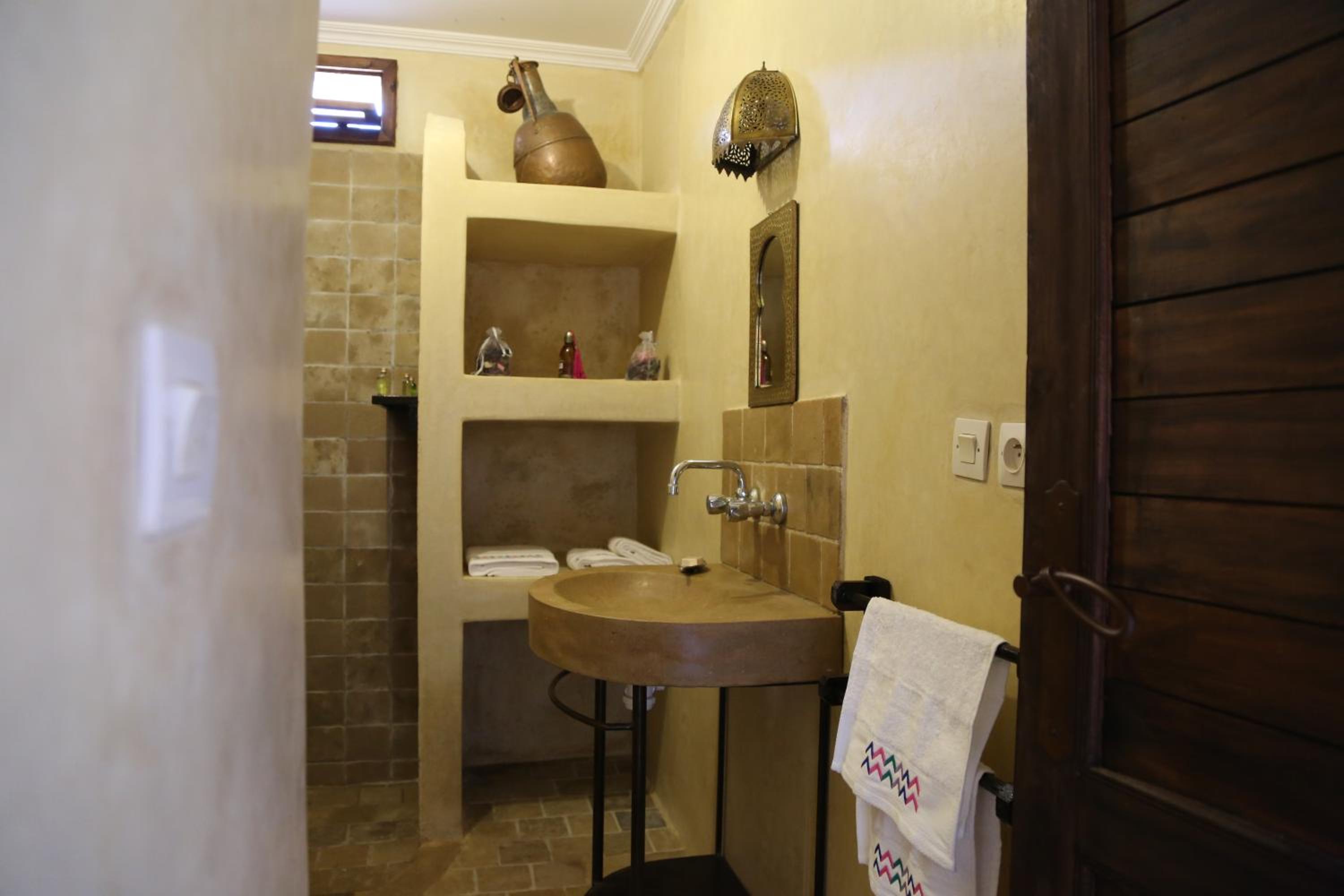 Chambre Double N°2 - Avec Terrasse Privée - Vue sur Plaine photo 2