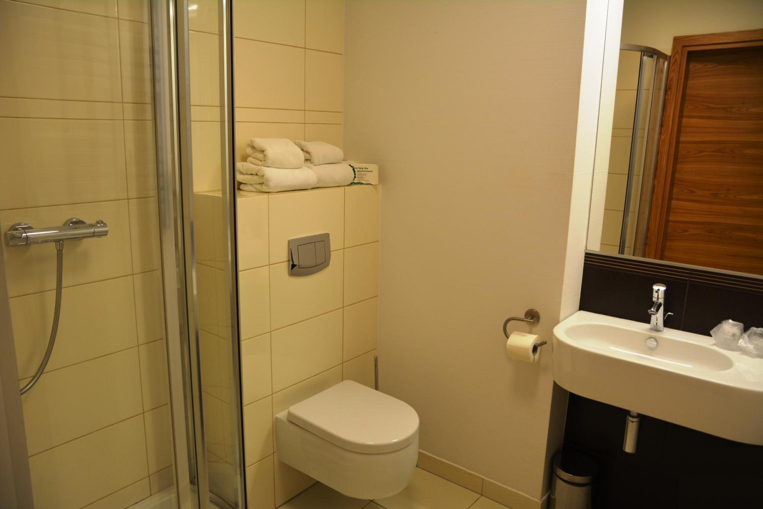 Single Room photo 2
