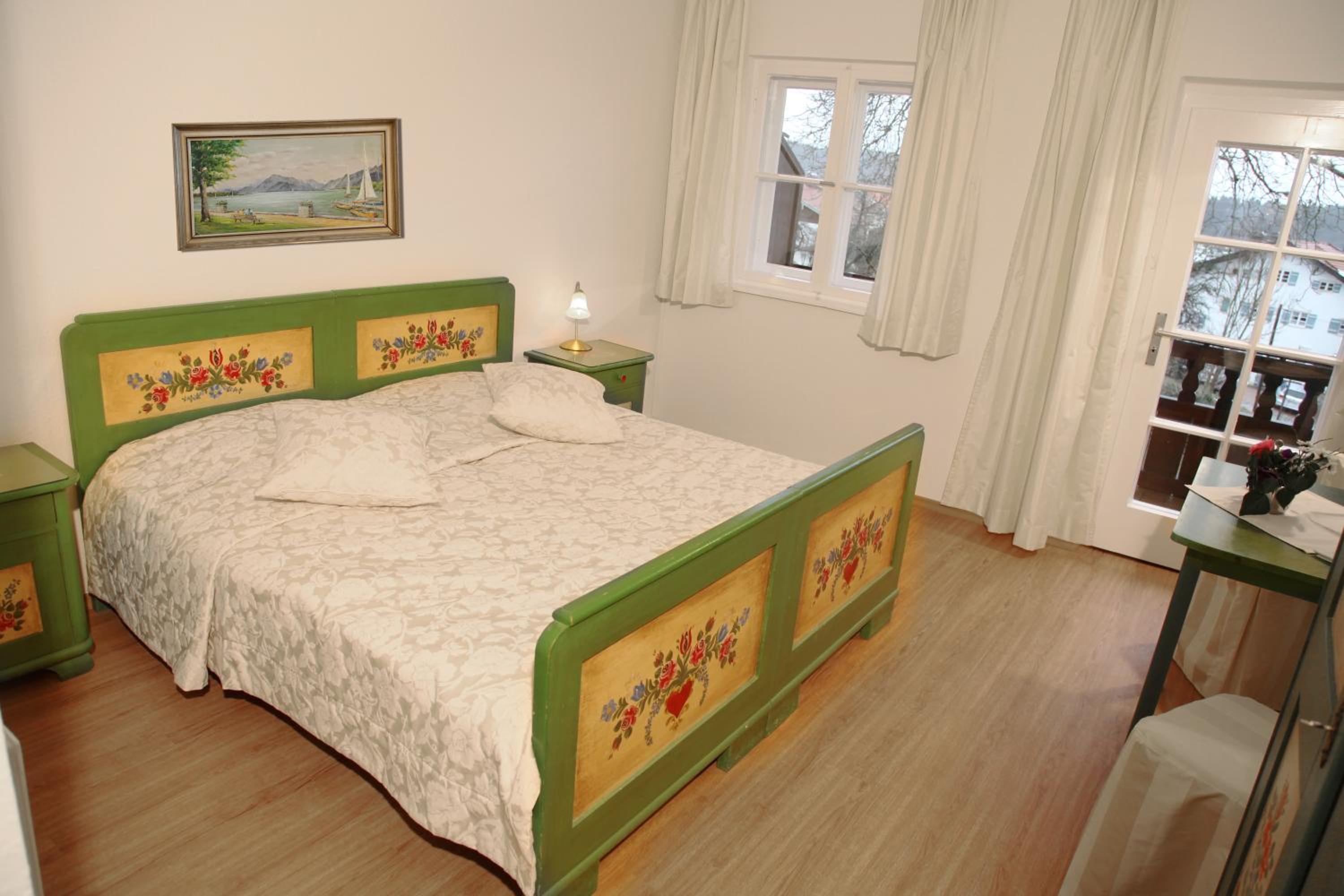 Double Room with Balcony and Mountain View