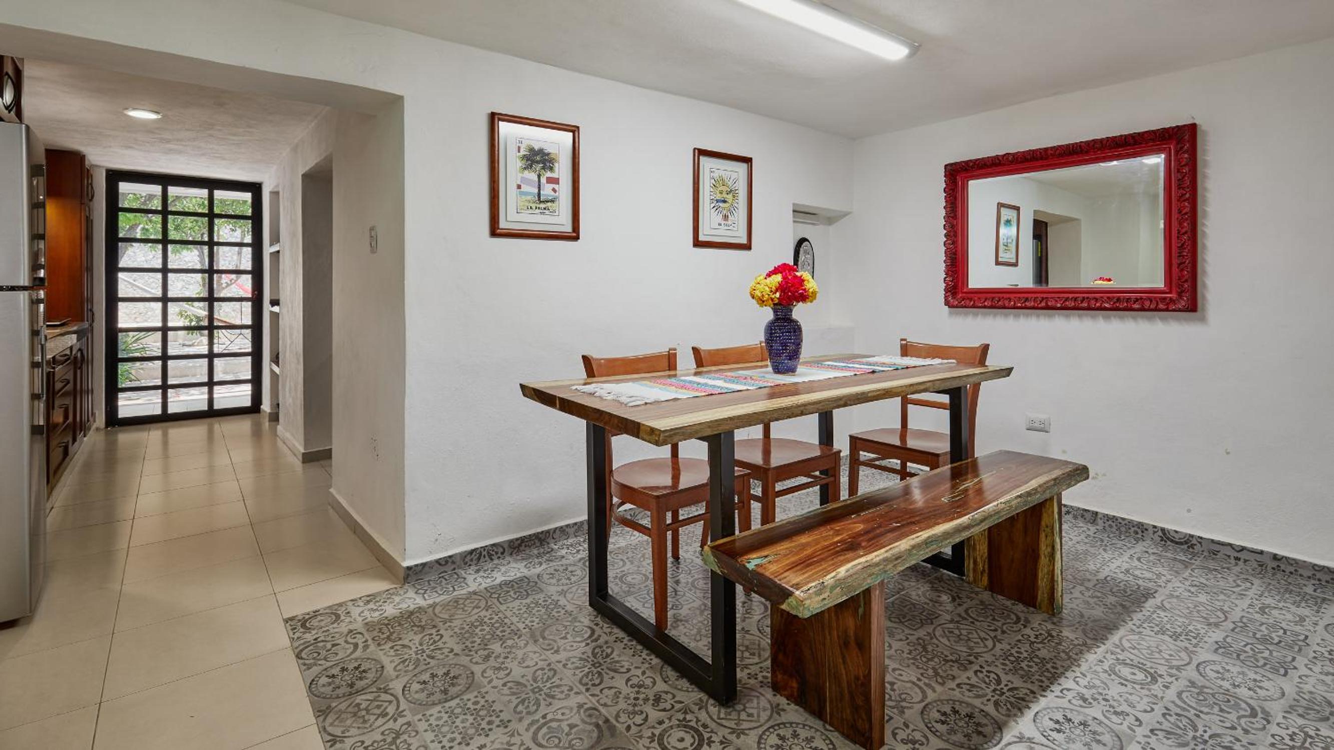 Two-Bedroom House - Photo 6