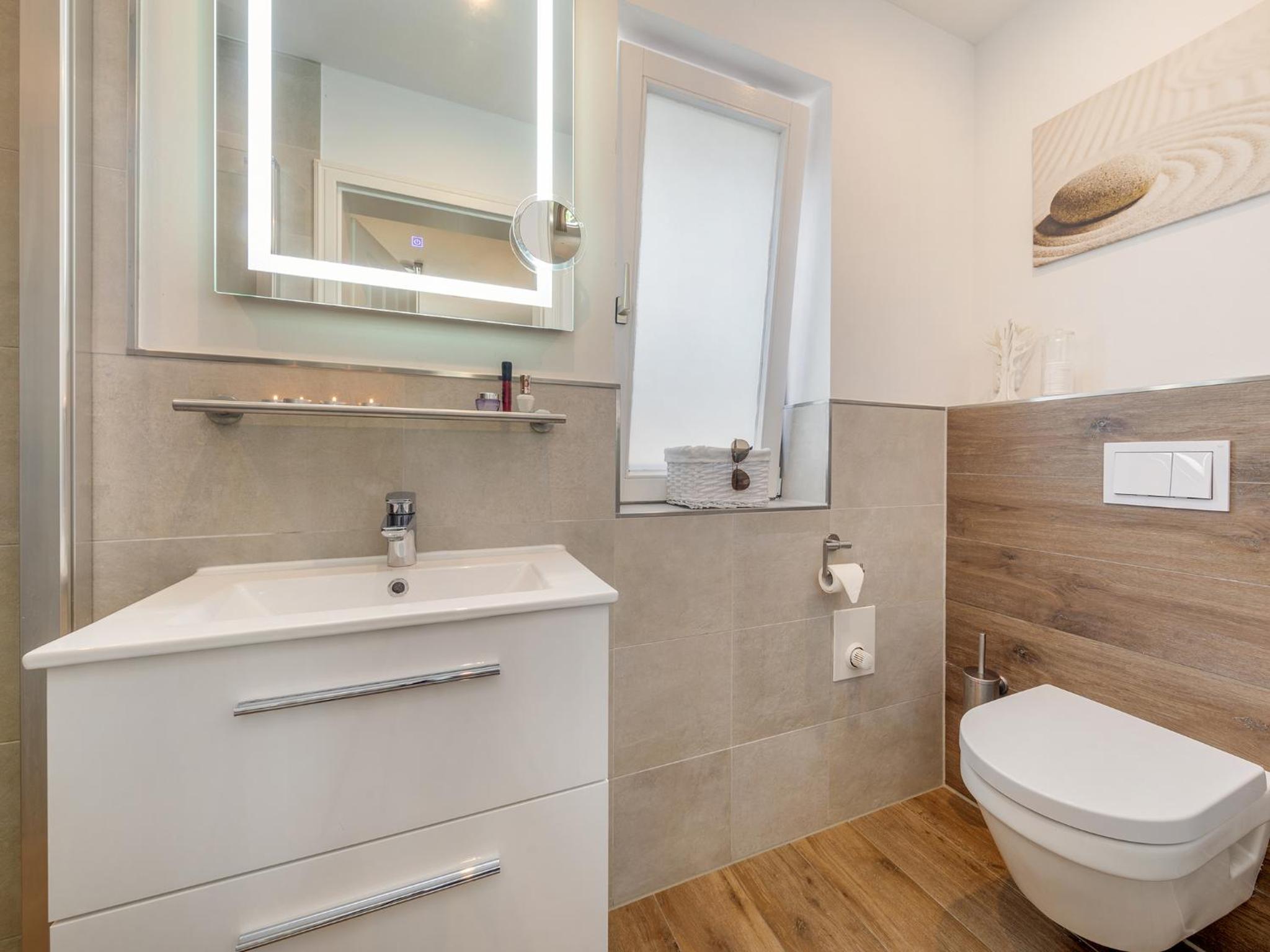 One-Bedroom House photo 2