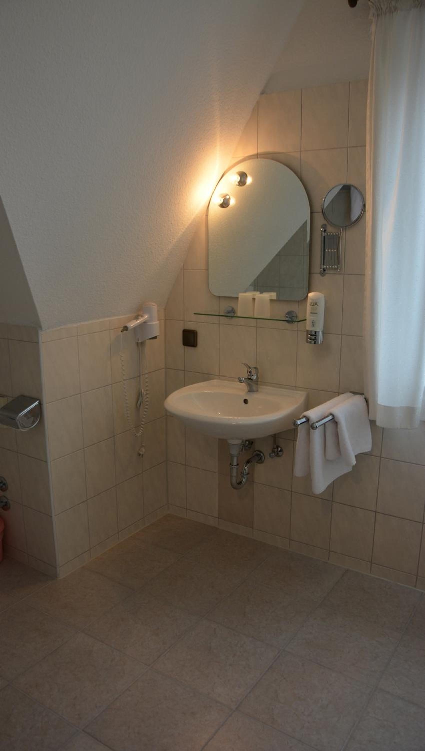 Double Room - Photo 3