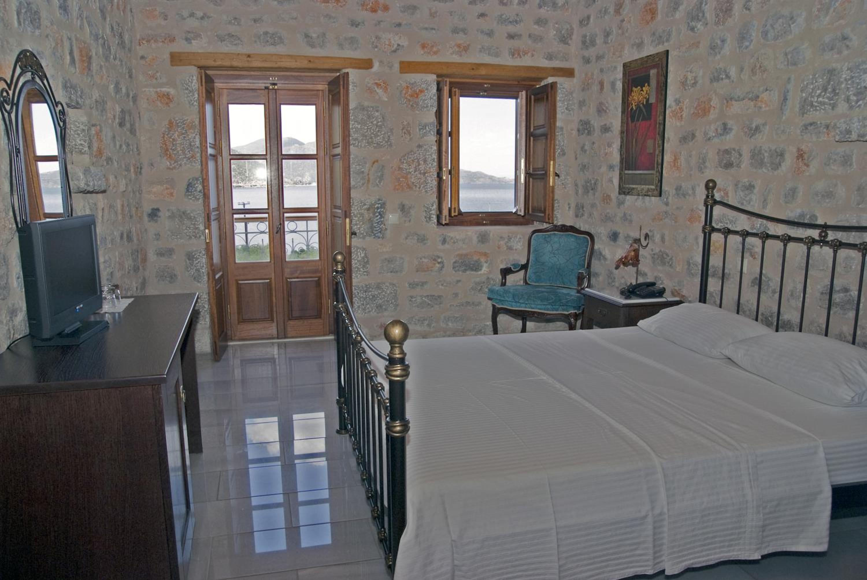 Deluxe Triple Room with Sea View photo 1