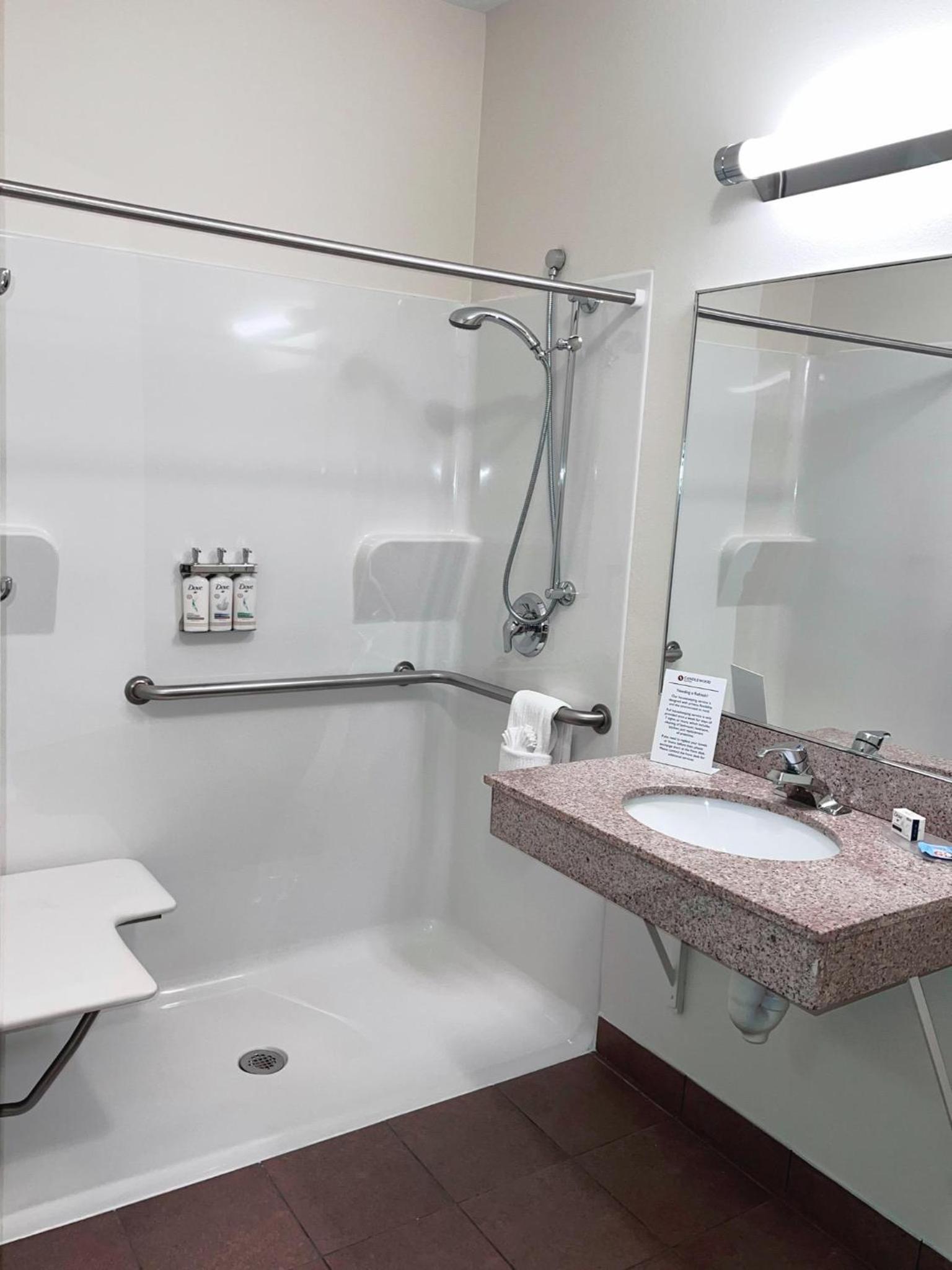 Studio Suite - Photo 4