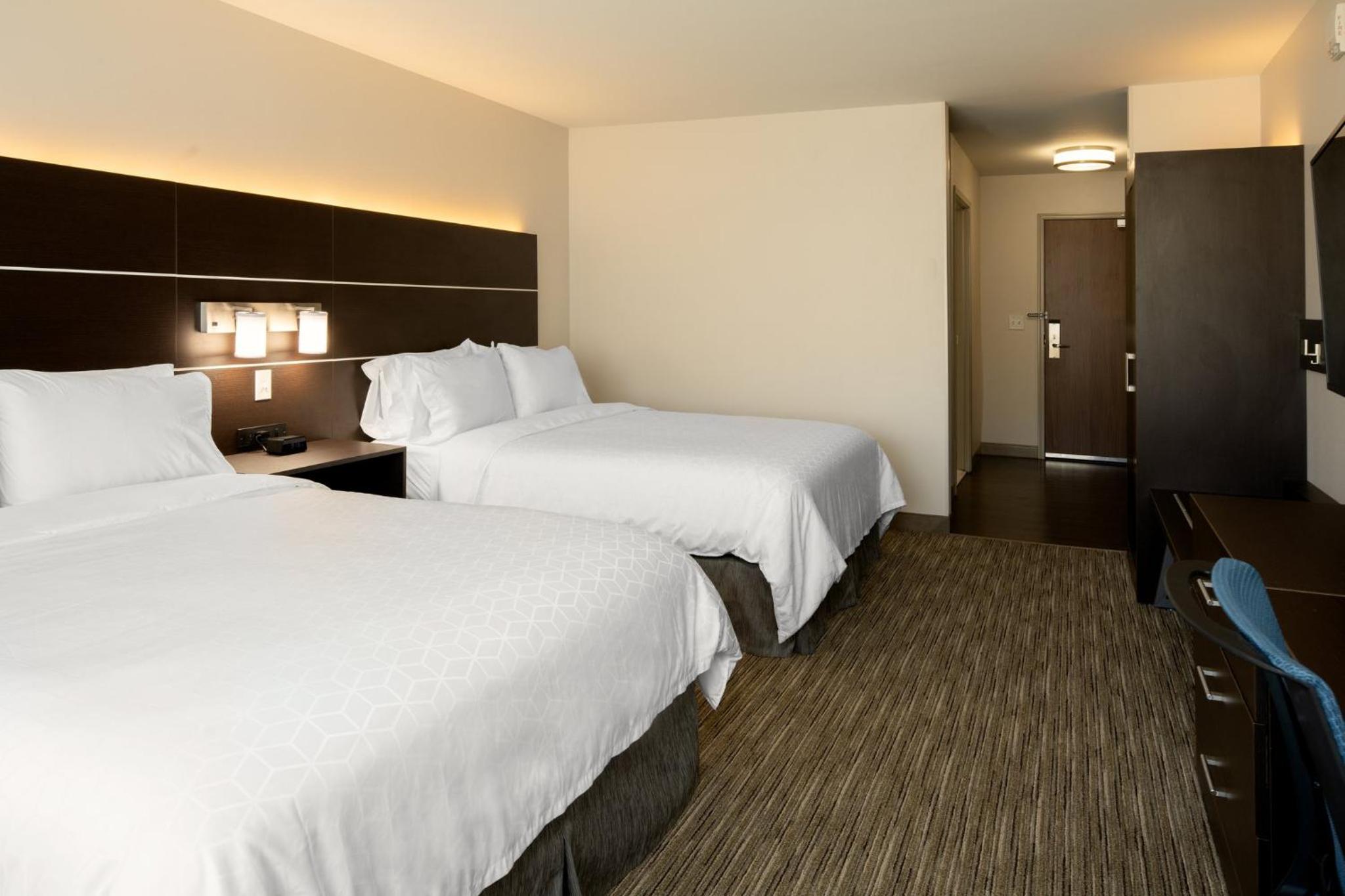 Standard Room - Photo 11