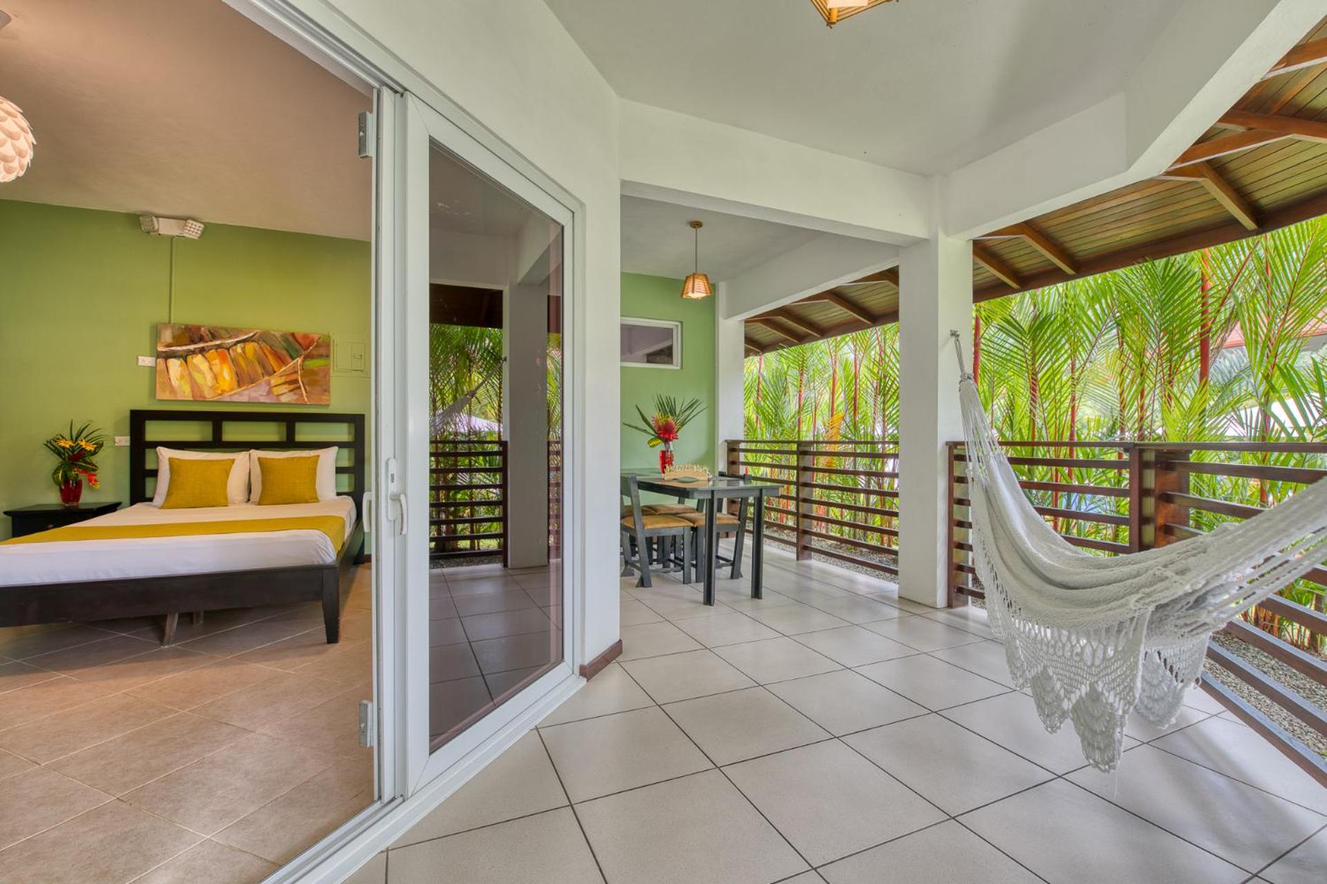 Standard Double or Twin Room - Photo 20