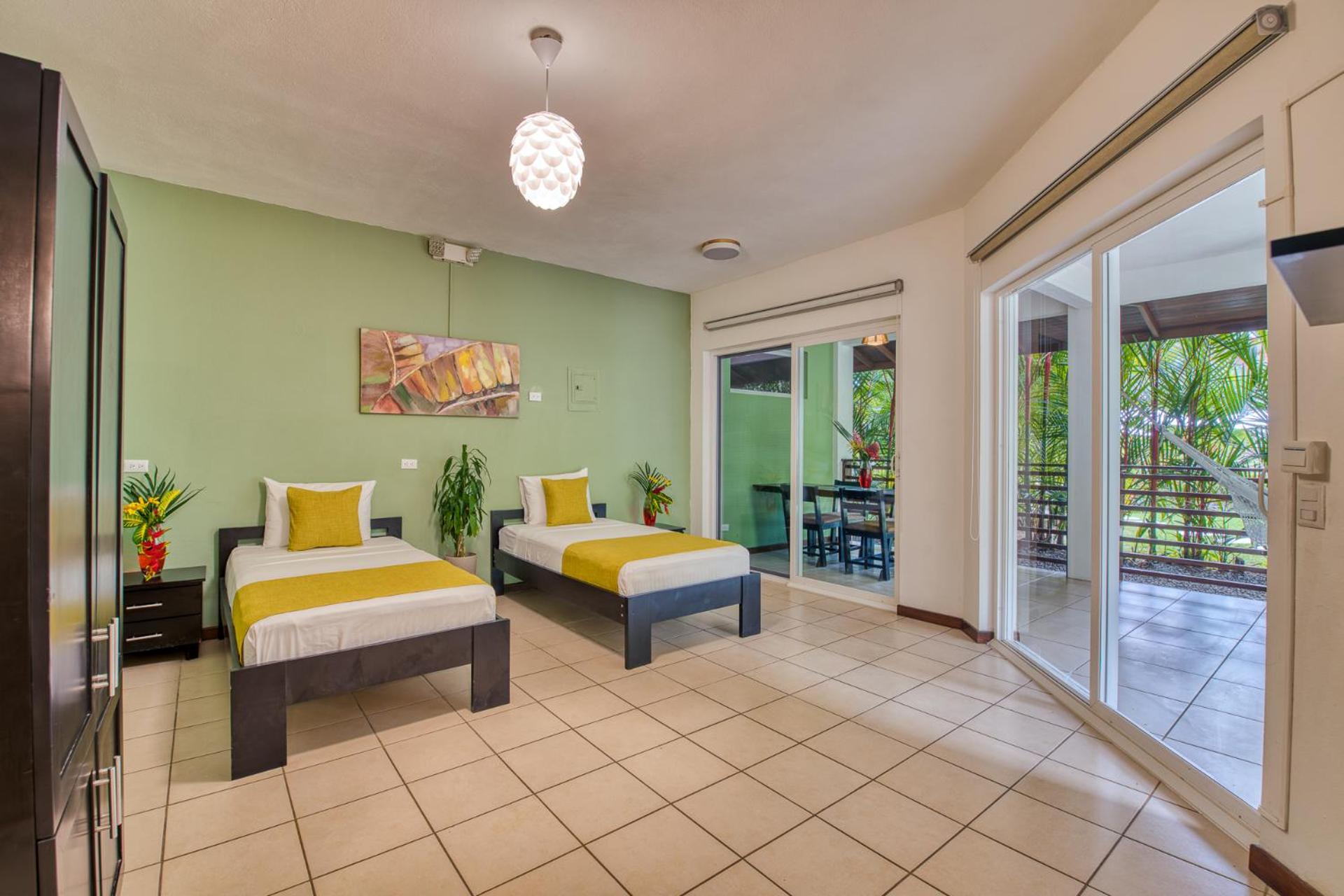 Standard Double or Twin Room - Photo 19