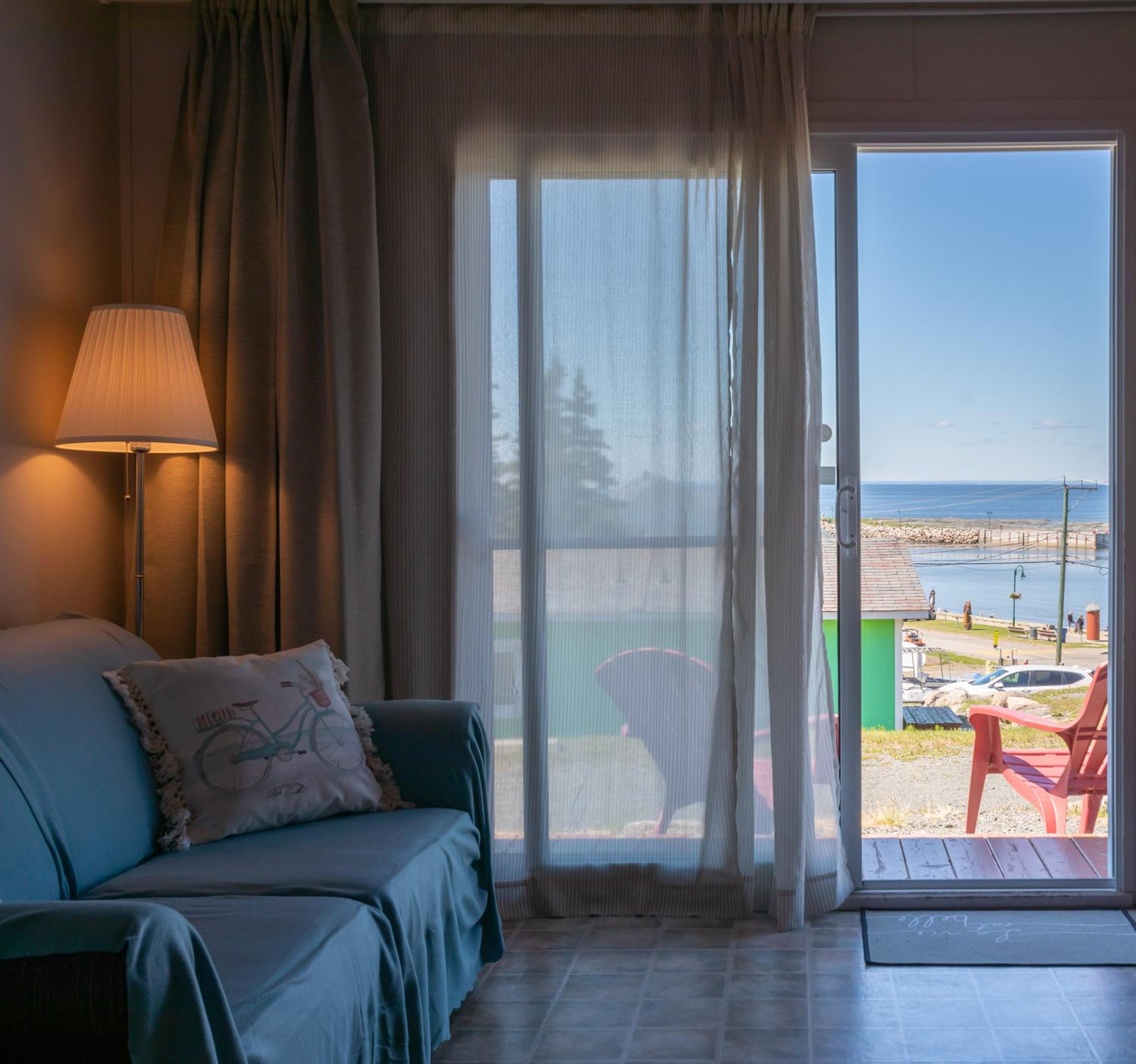Apartment with Sea View photo 2