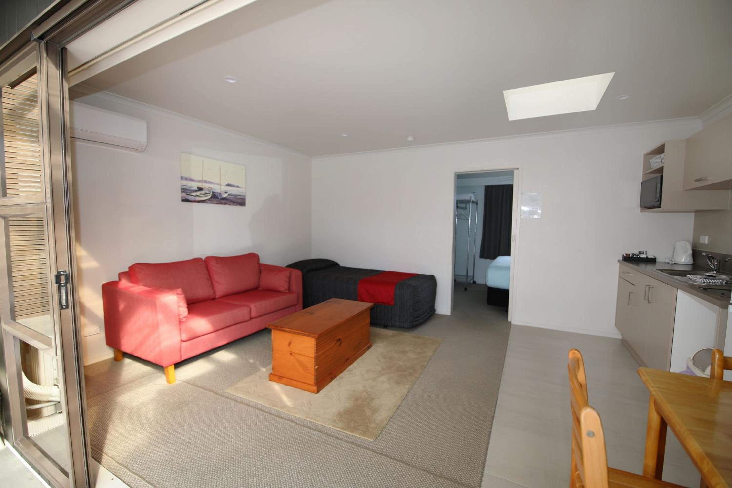 Apartment with Terrace - 4 photo 2