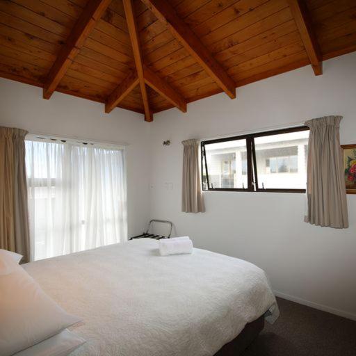 Two-Bedroom Apartment - Upstairs - 7