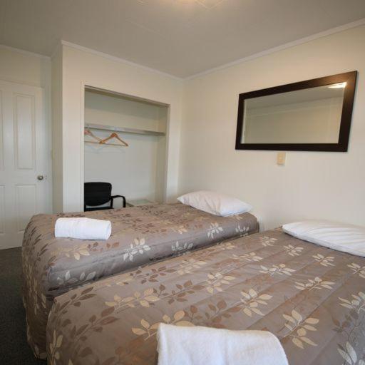 Two-Bedroom Apartment - 9 photo 2