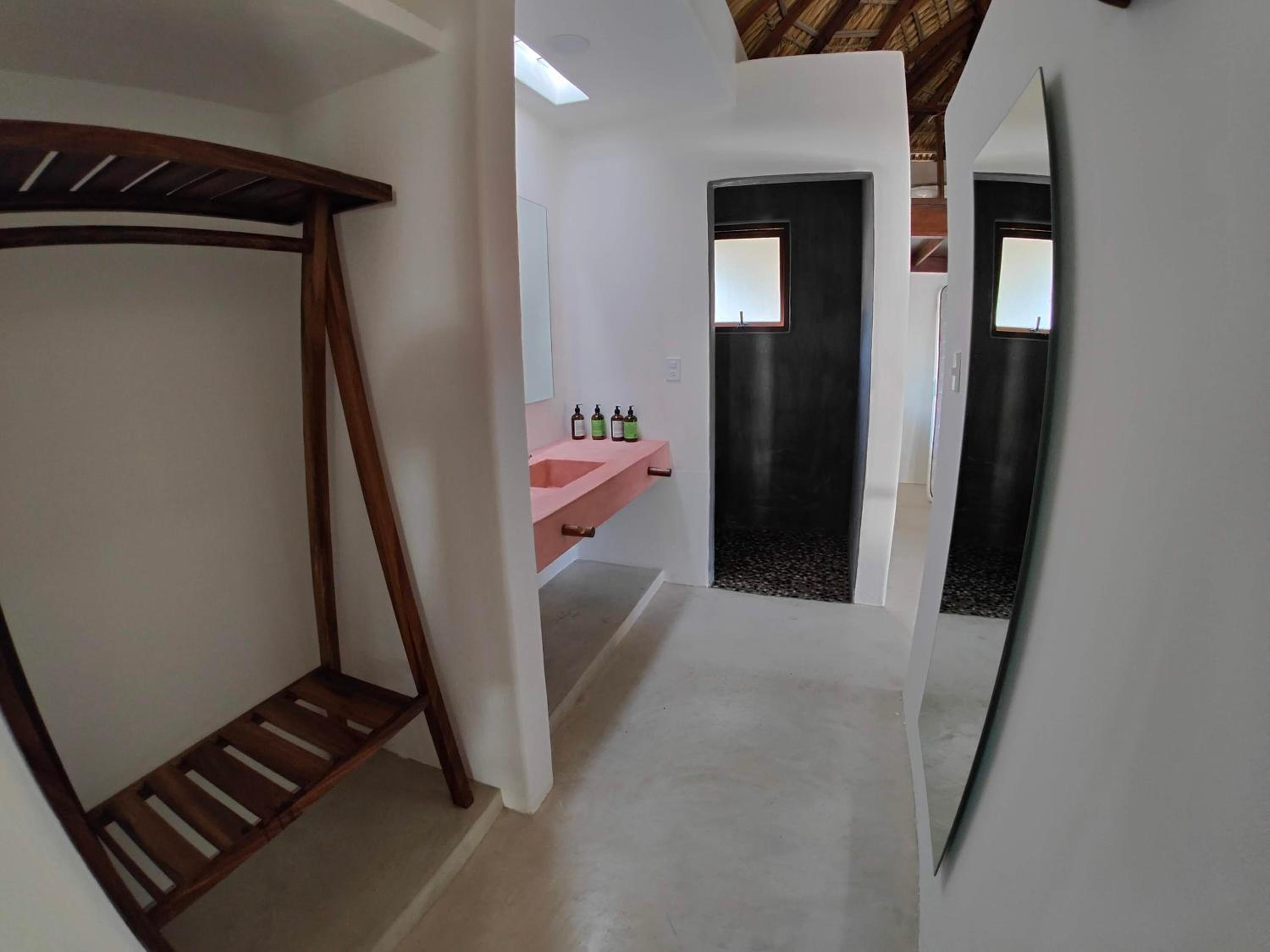 Deluxe Family Room - Photo 11
